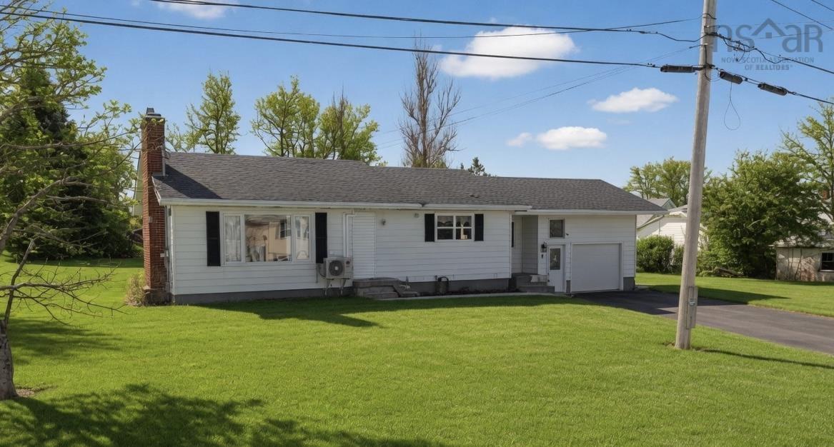 8 Smith Avenue, Springhill, NS (MLS® 202604012)