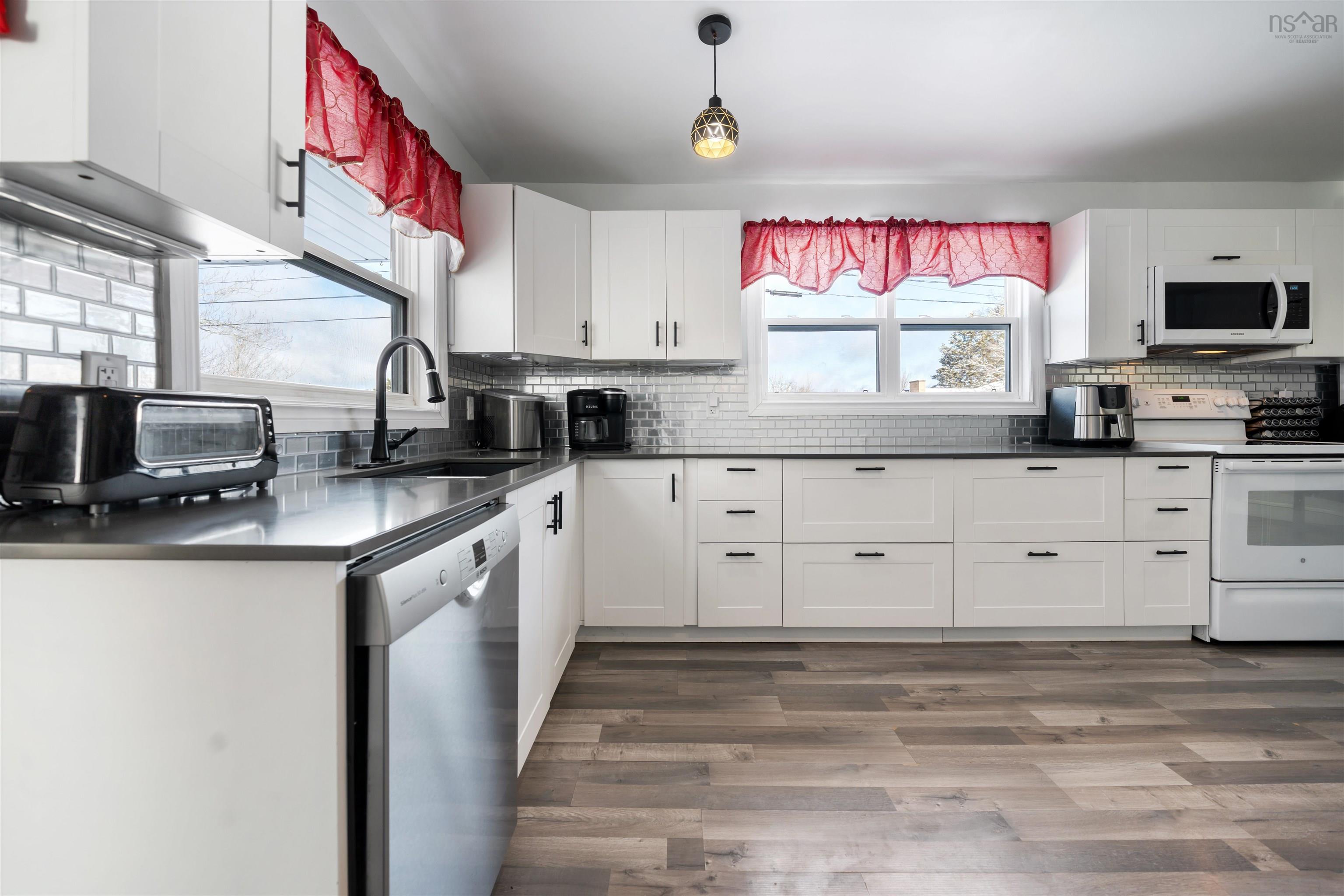 $265,000.00: 8 Smith Avenue, Springhill
