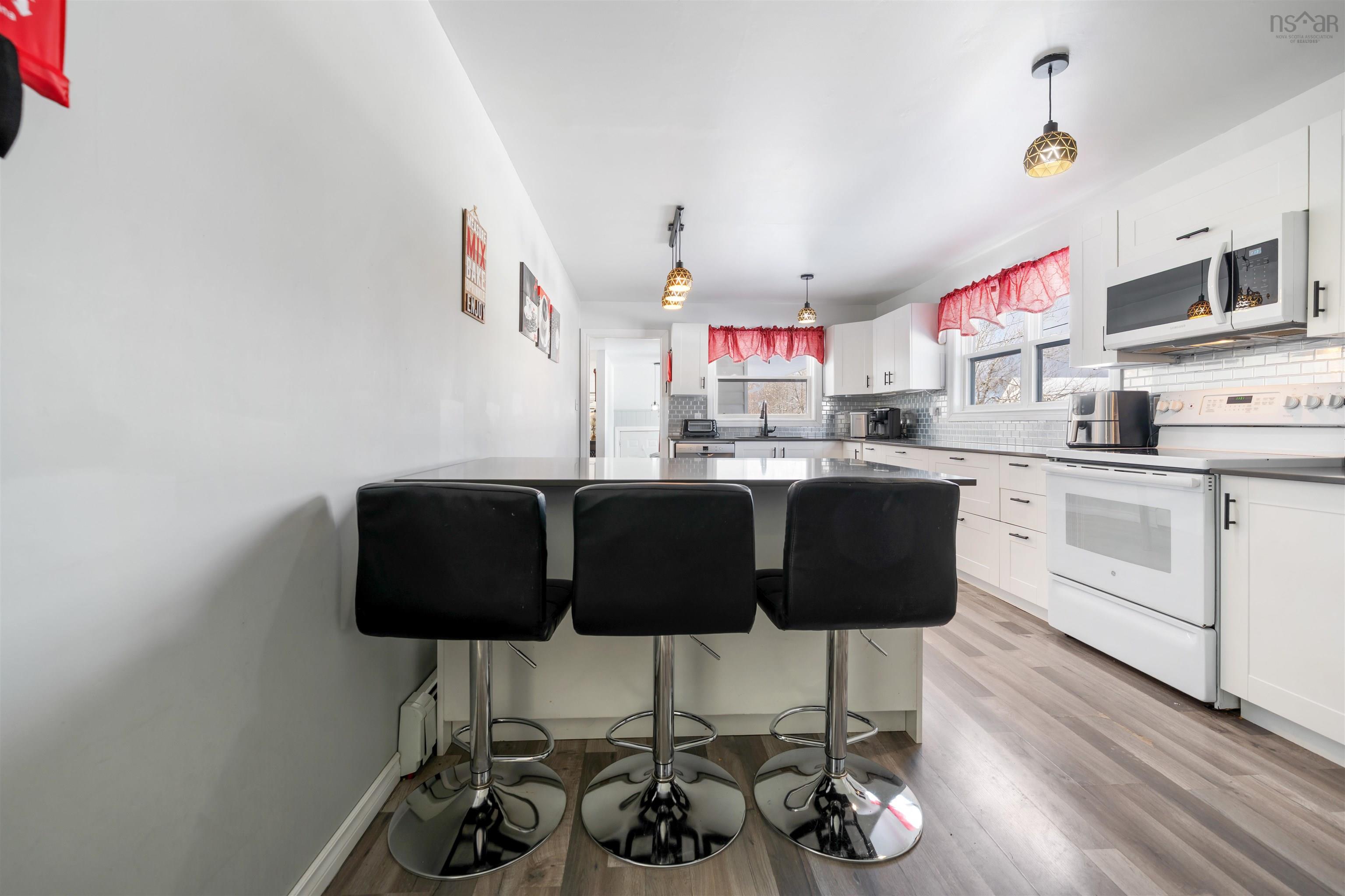 $279,000.00: 8 Smith Avenue, Springhill