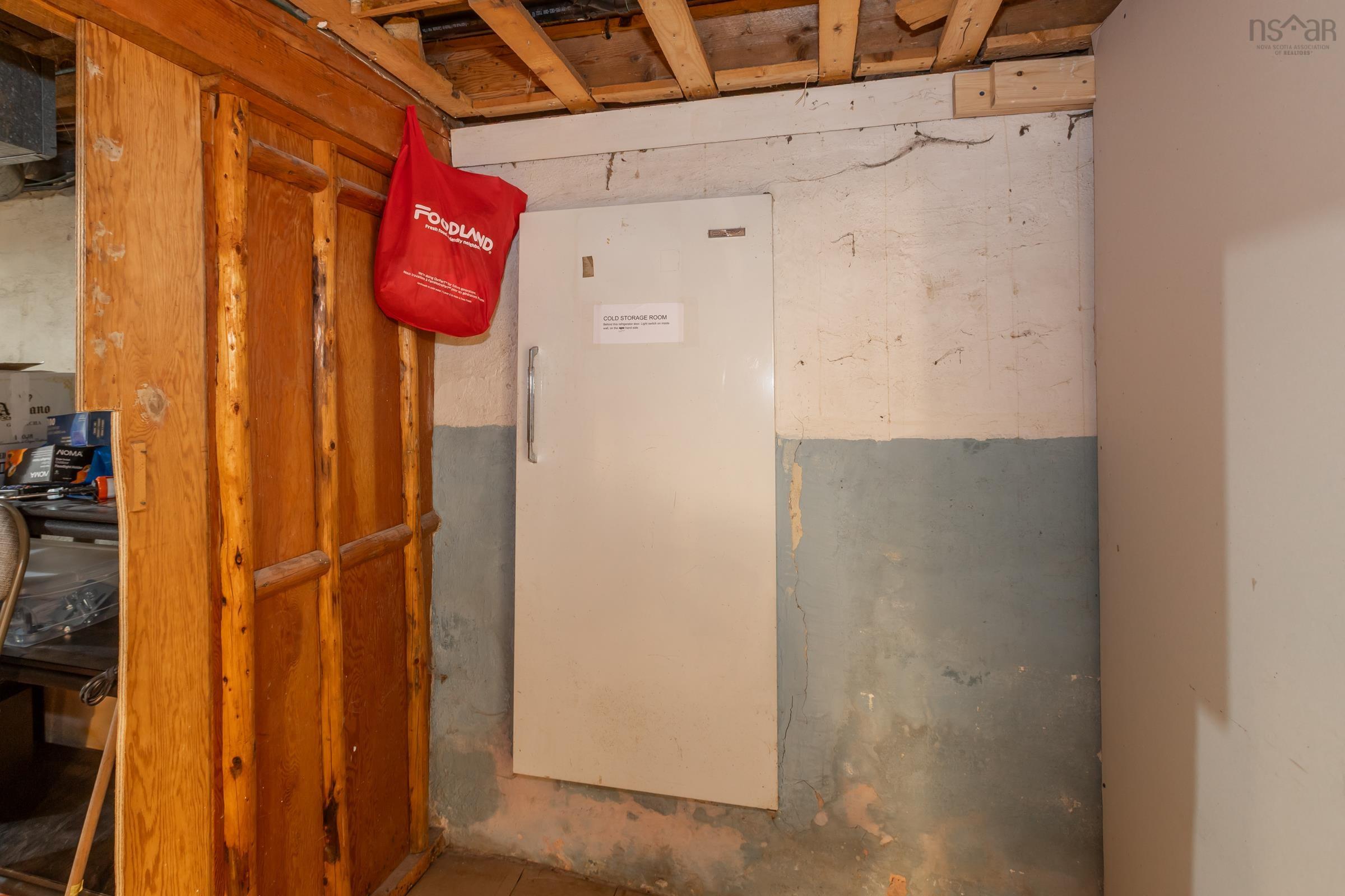 $350,000.00: 1307 Granville Road, Port Wade