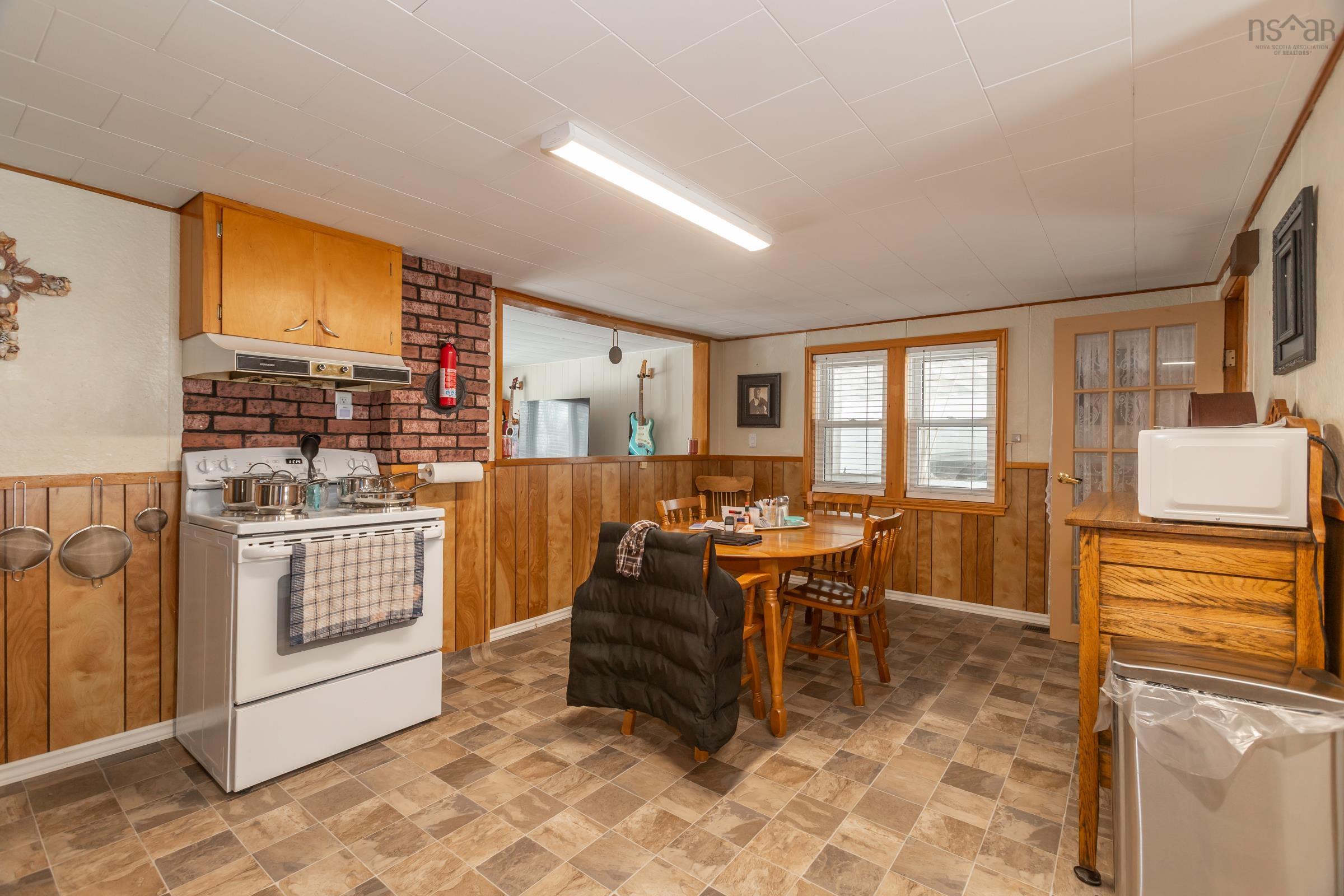 $350,000.00: 1307 Granville Road, Port Wade