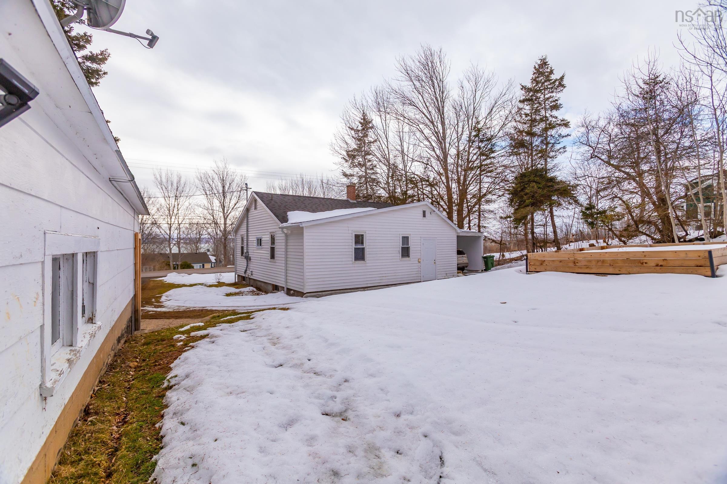 $350,000.00: 1307 Granville Road, Port Wade