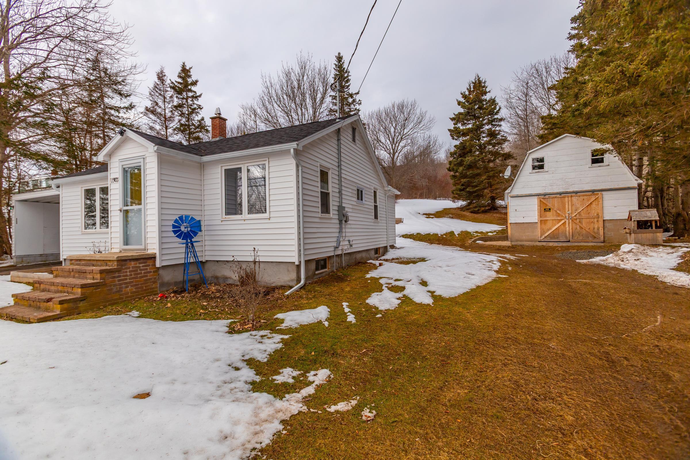 $350,000.00: 1307 Granville Road, Port Wade