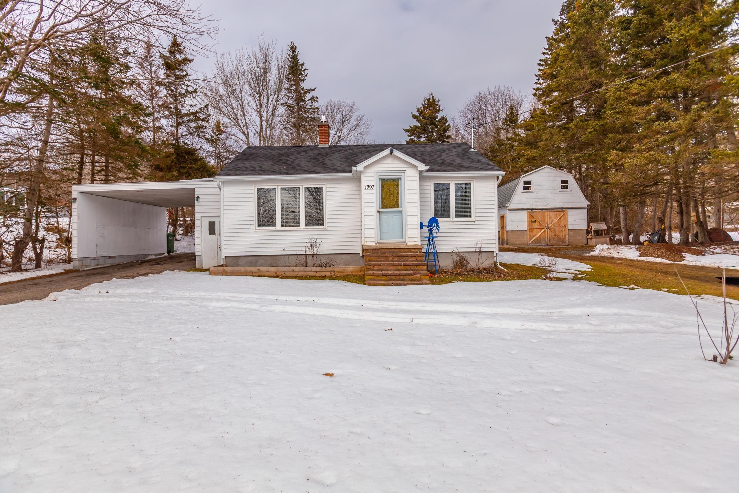 $350,000.00: 1307 Granville Road, Port Wade