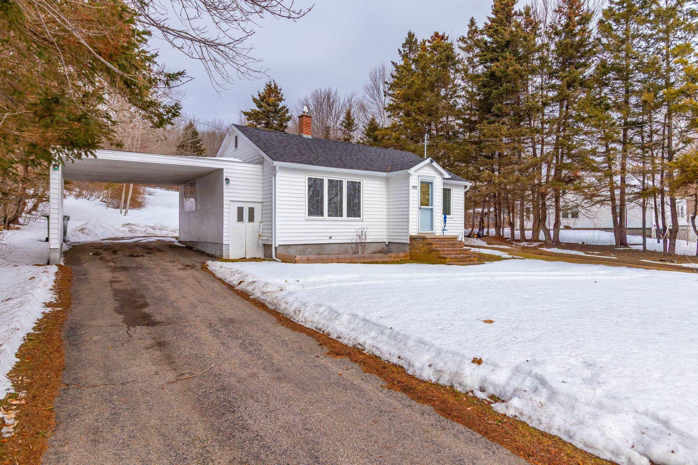 $350,000.00: 1307 Granville Road, Port Wade