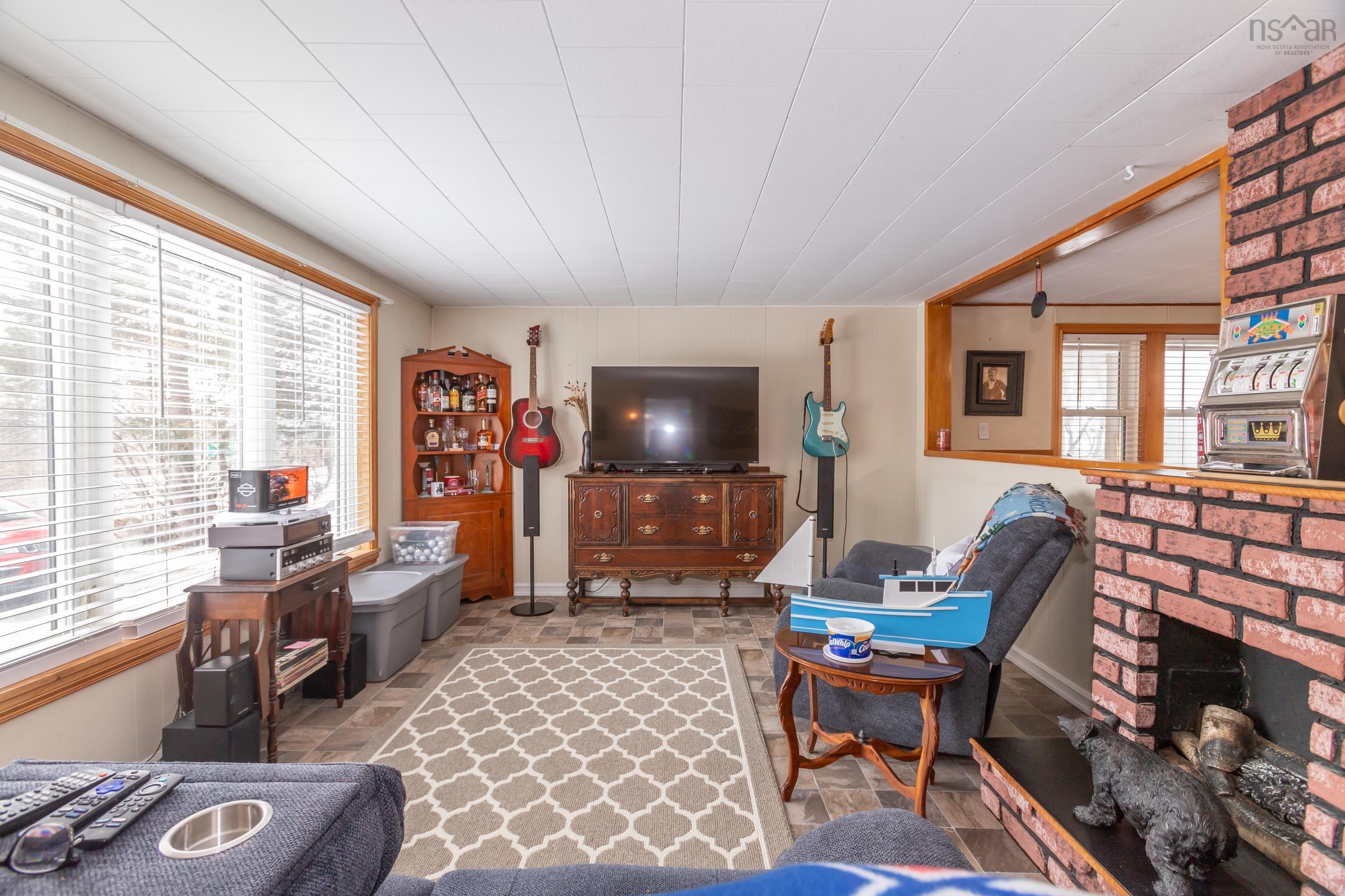 $350,000.00: 1307 Granville Road, Port Wade