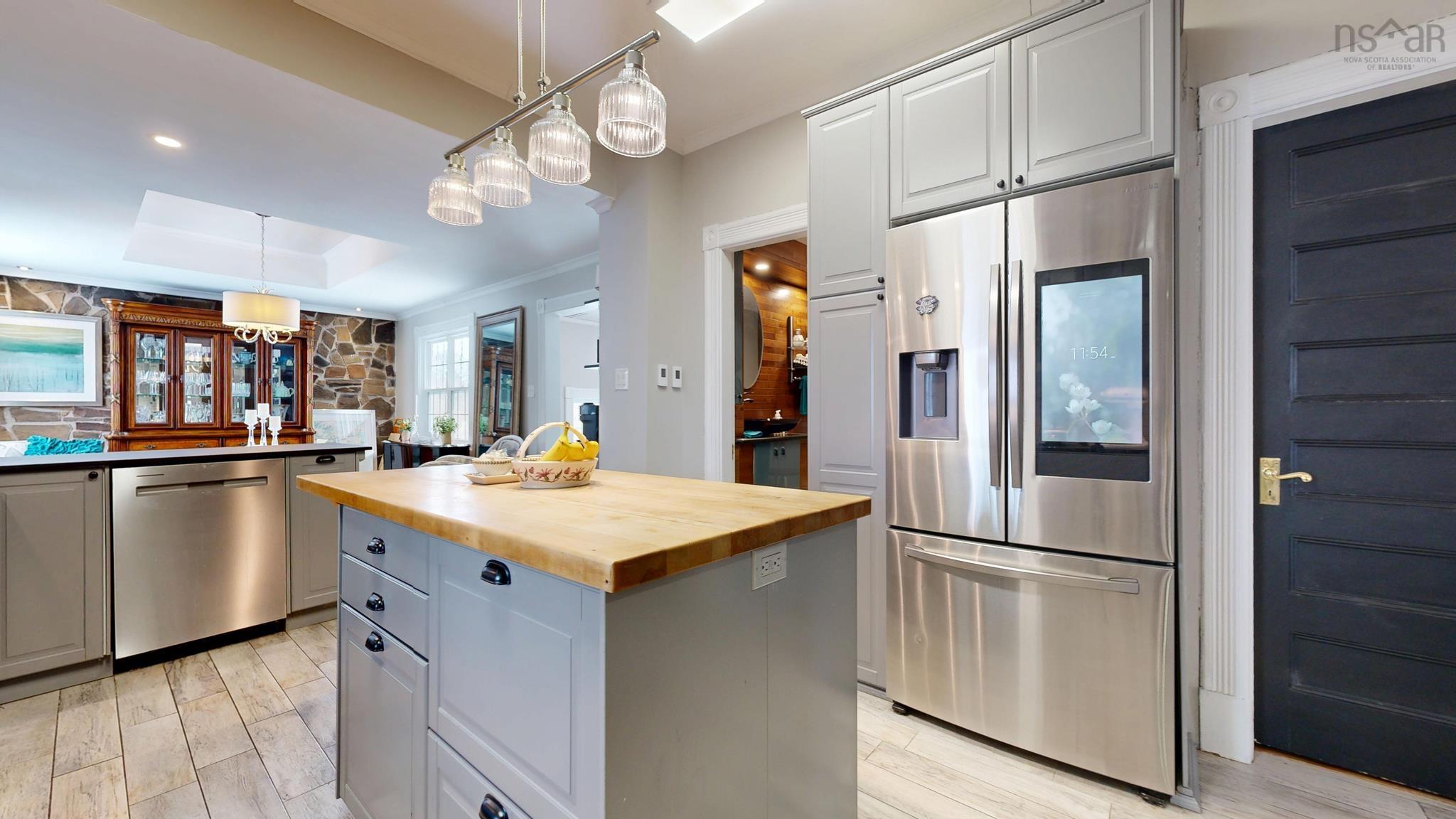 $574,900.00: 1484 Bridge Street, Kingston