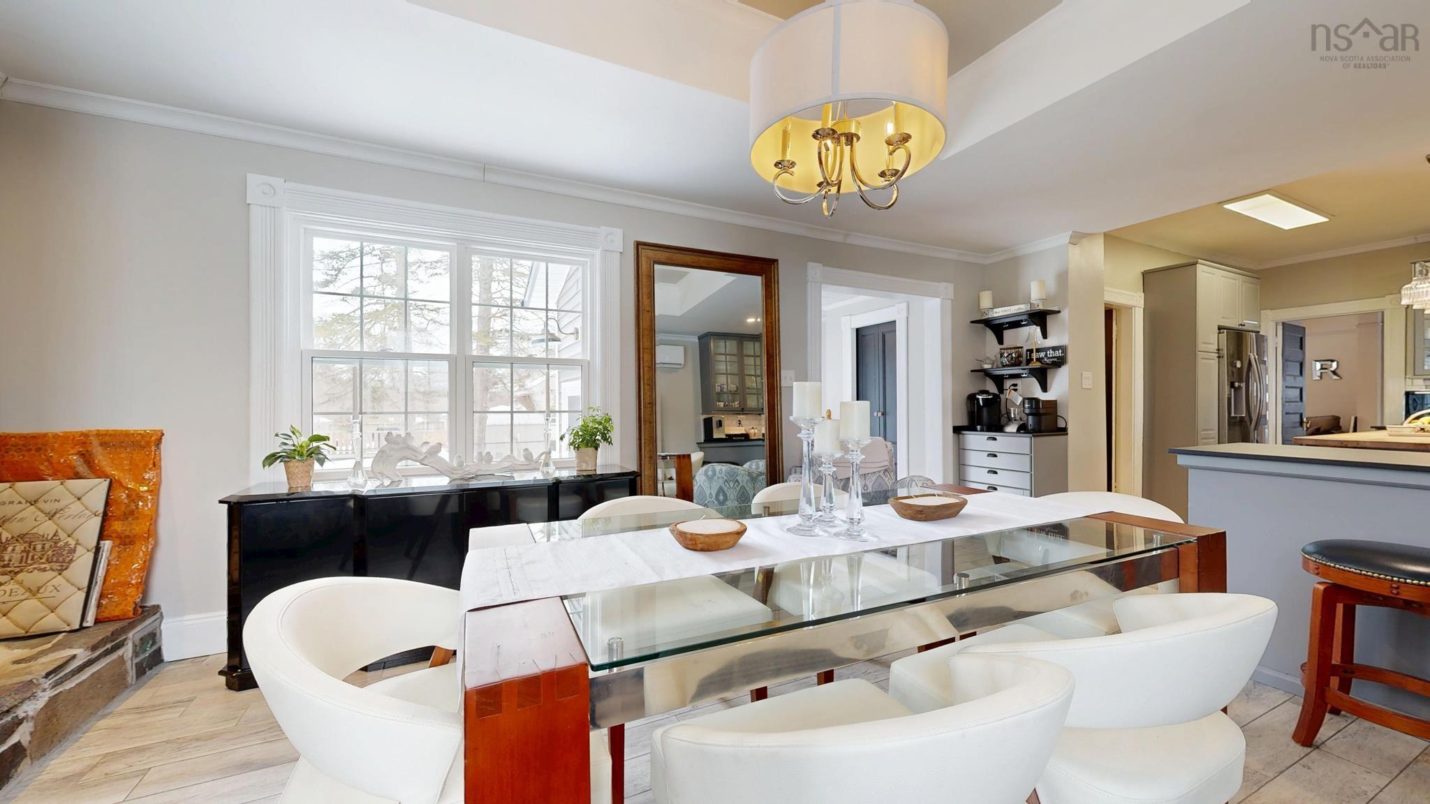 $574,900.00: 1484 Bridge Street, Kingston