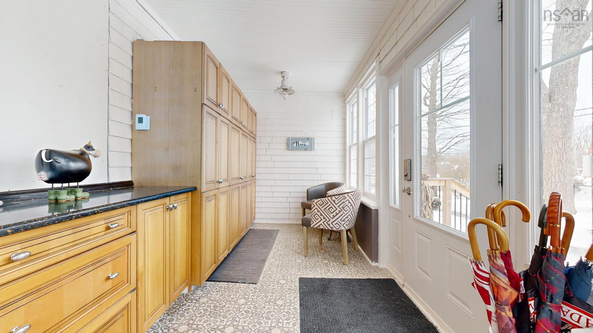 $574,900.00: 1484 Bridge Street, Kingston