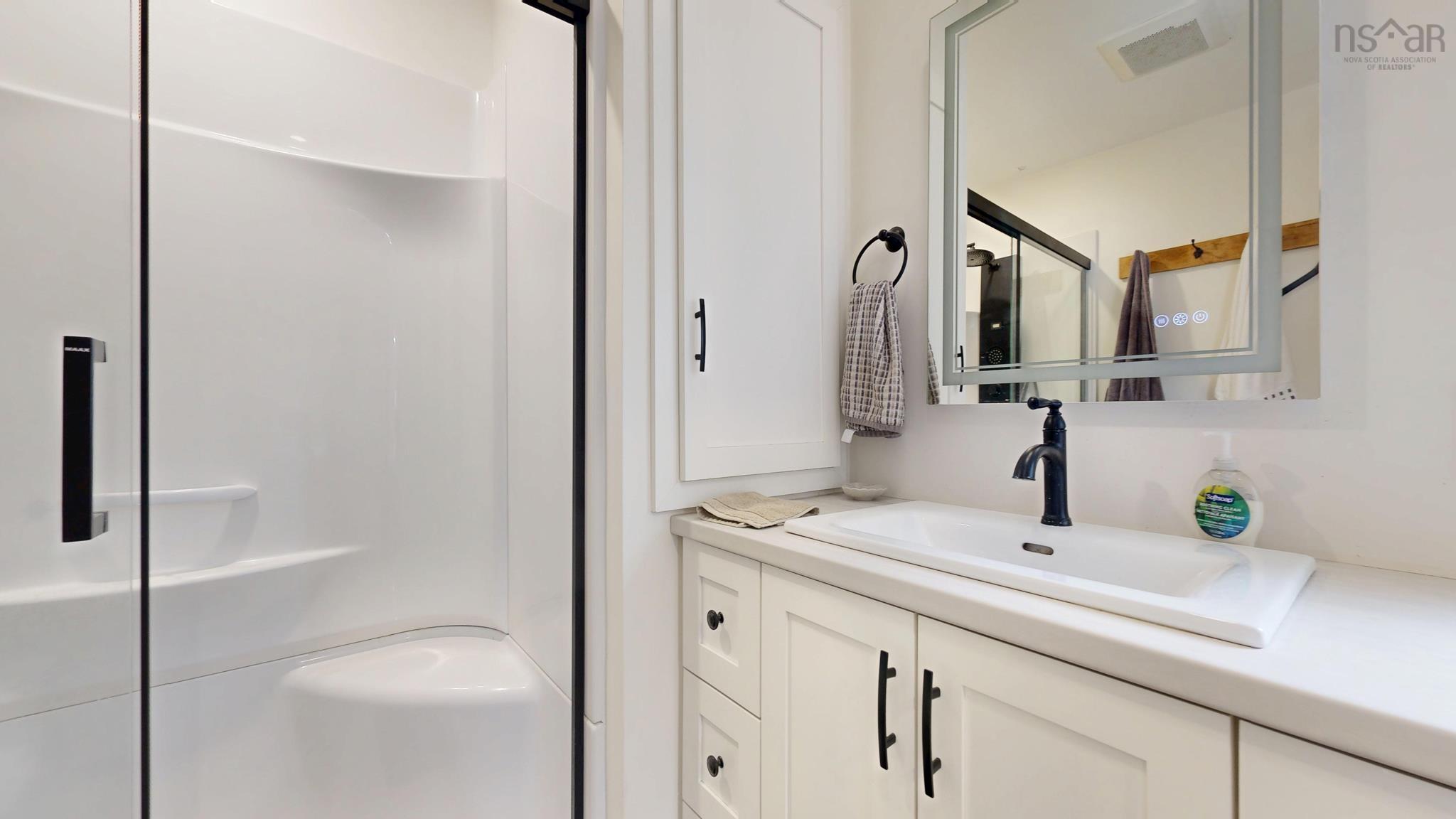 $574,900.00: 1484 Bridge Street, Kingston