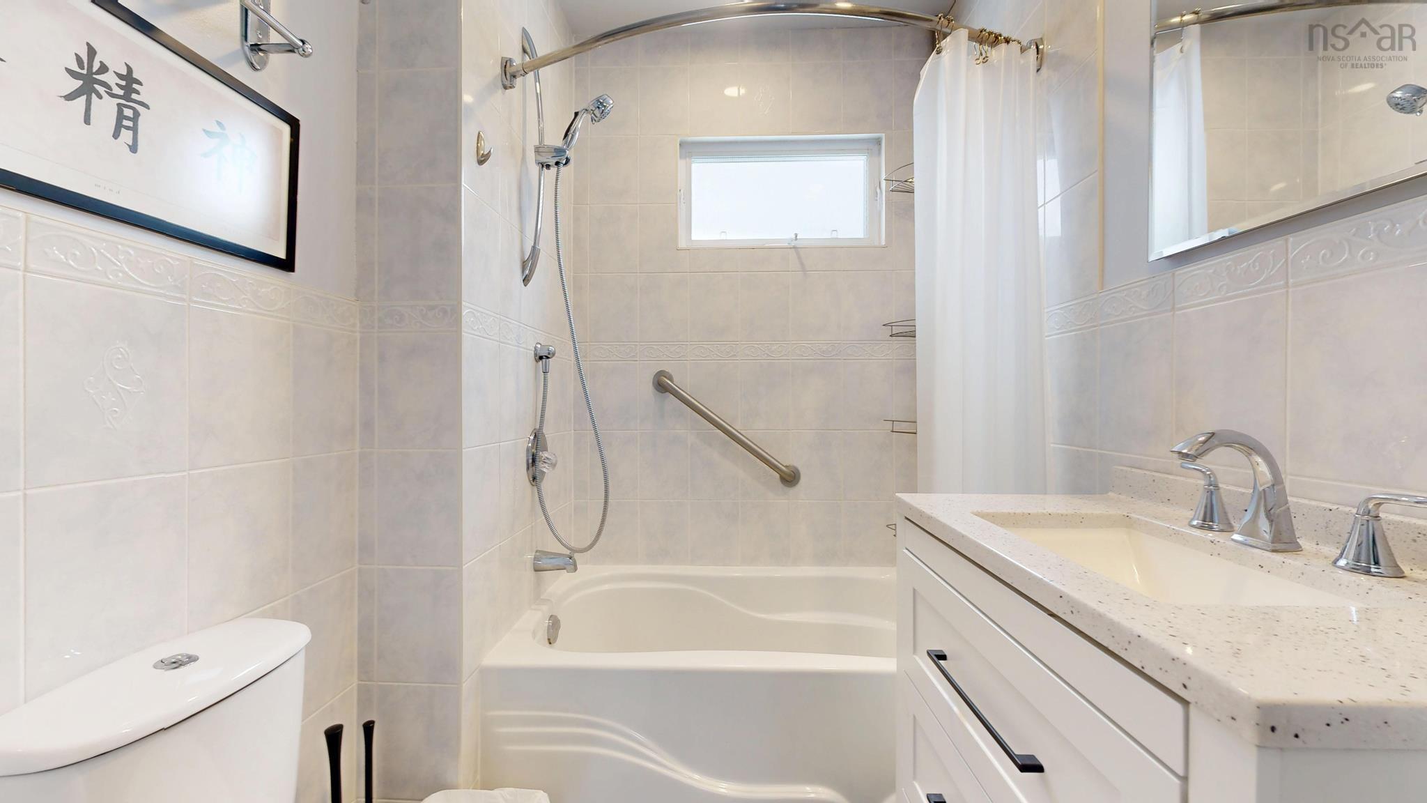 $574,900.00: 1484 Bridge Street, Kingston