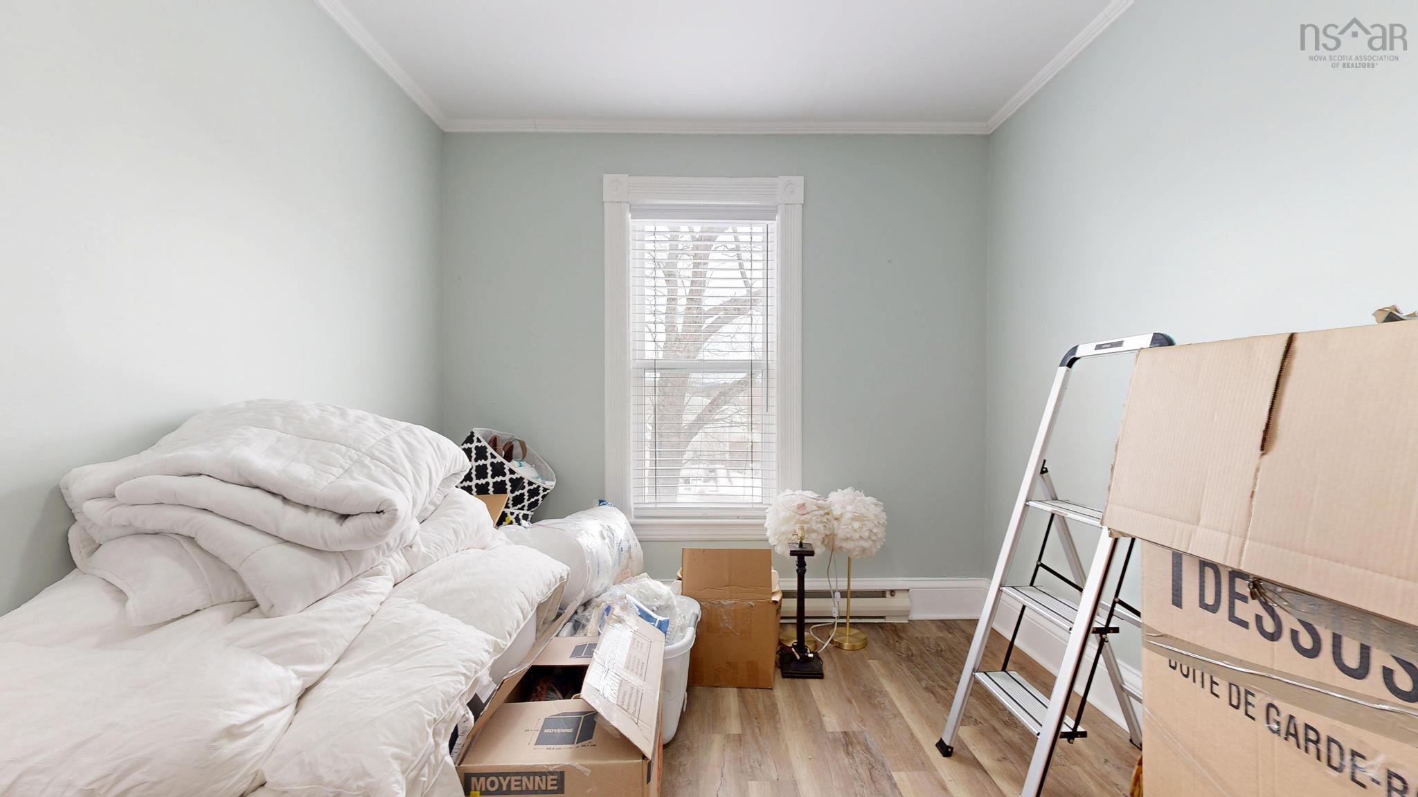 $574,900.00: 1484 Bridge Street, Kingston