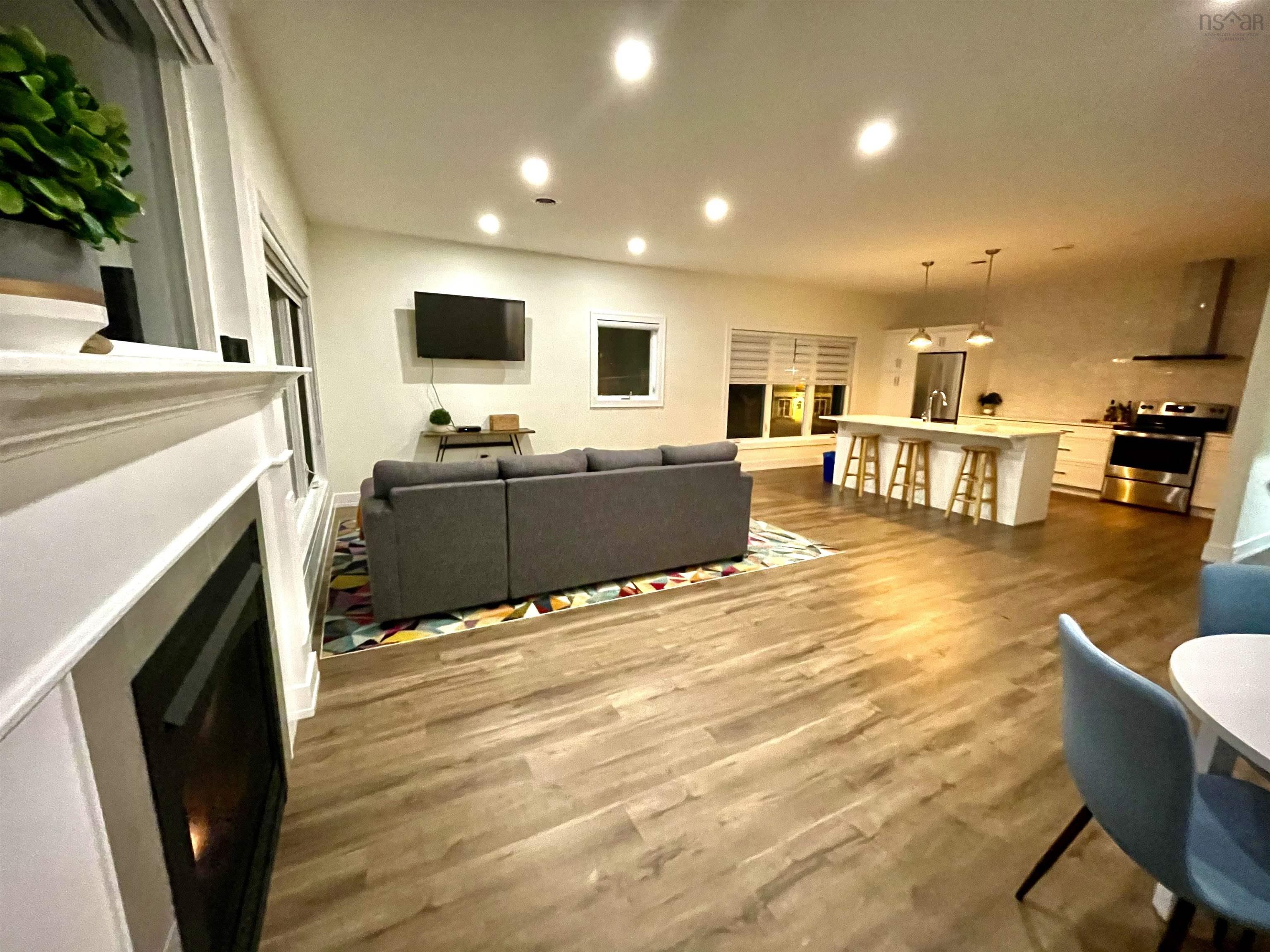 $1,800,000.00: 15751 Central Avenue, Inverness