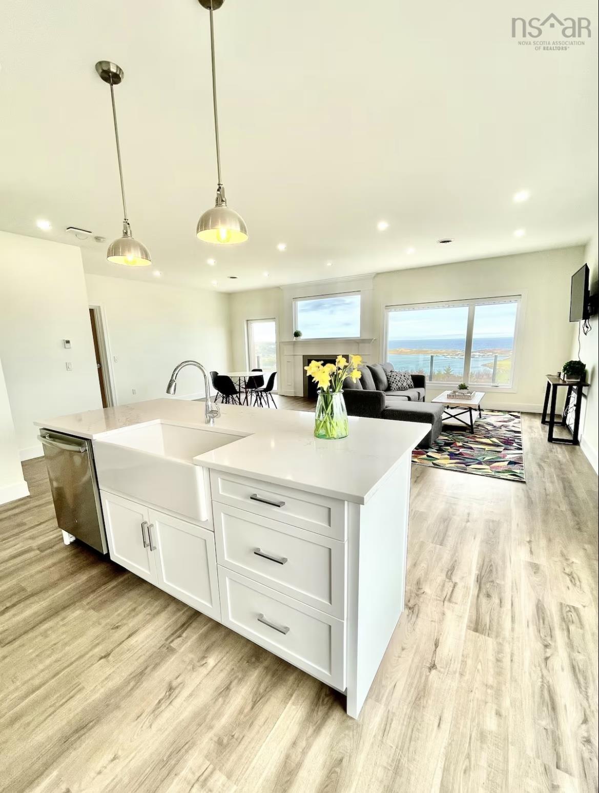 $1,800,000.00: 15751 Central Avenue, Inverness