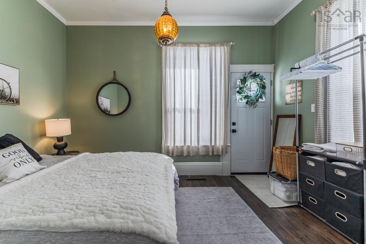 $449,000.00: 13836 Highway #6, Wallace