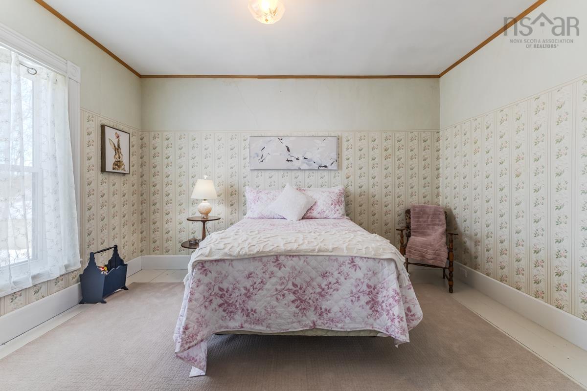 $449,000.00: 13836 Highway #6, Wallace