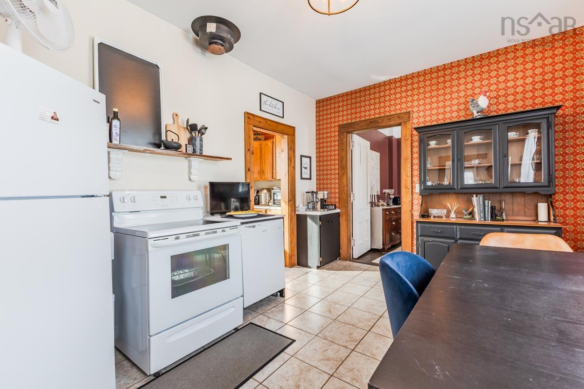 $449,000.00: 13836 Highway #6, Wallace