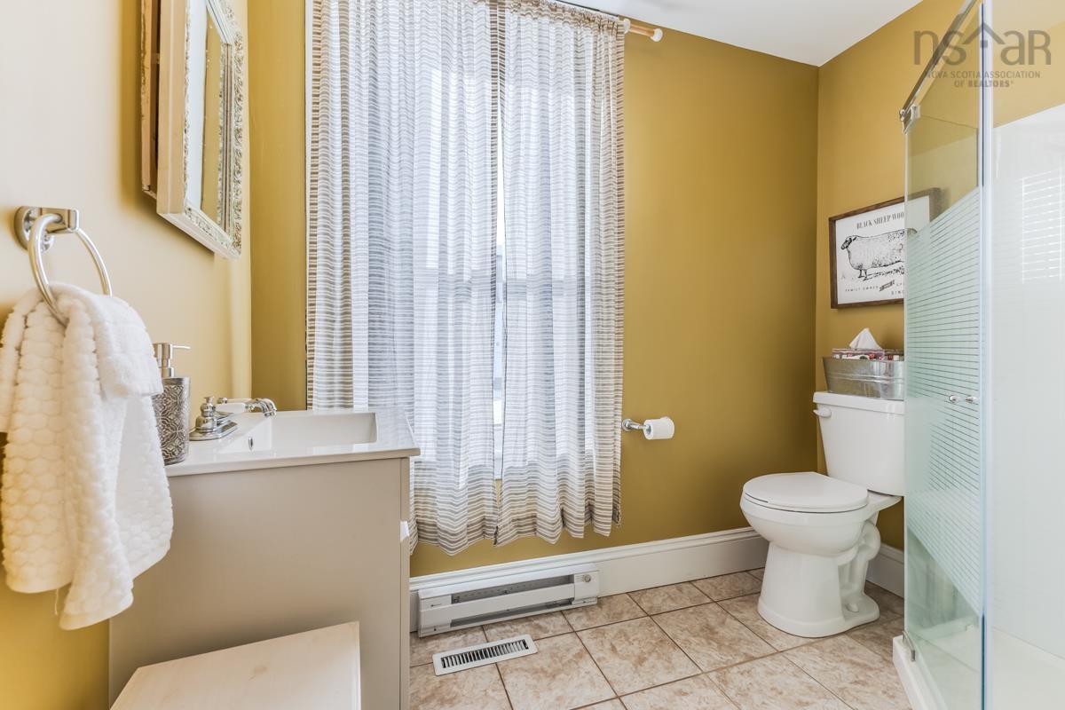 $449,000.00: 13836 Highway #6, Wallace