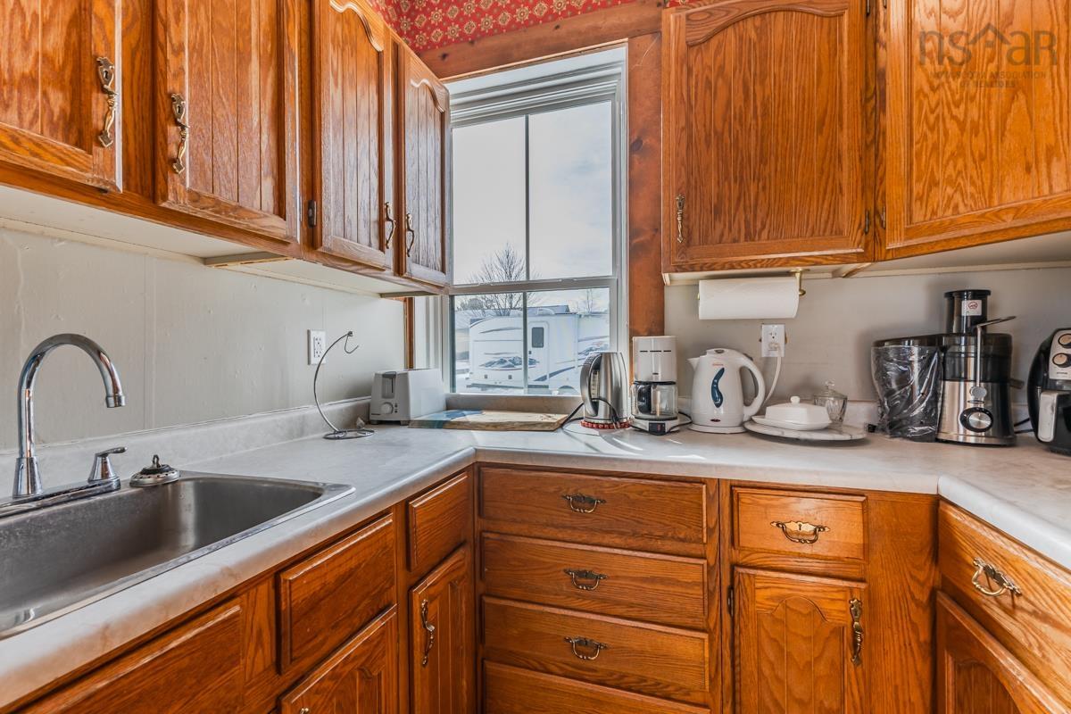 $449,000.00: 13836 Highway #6, Wallace