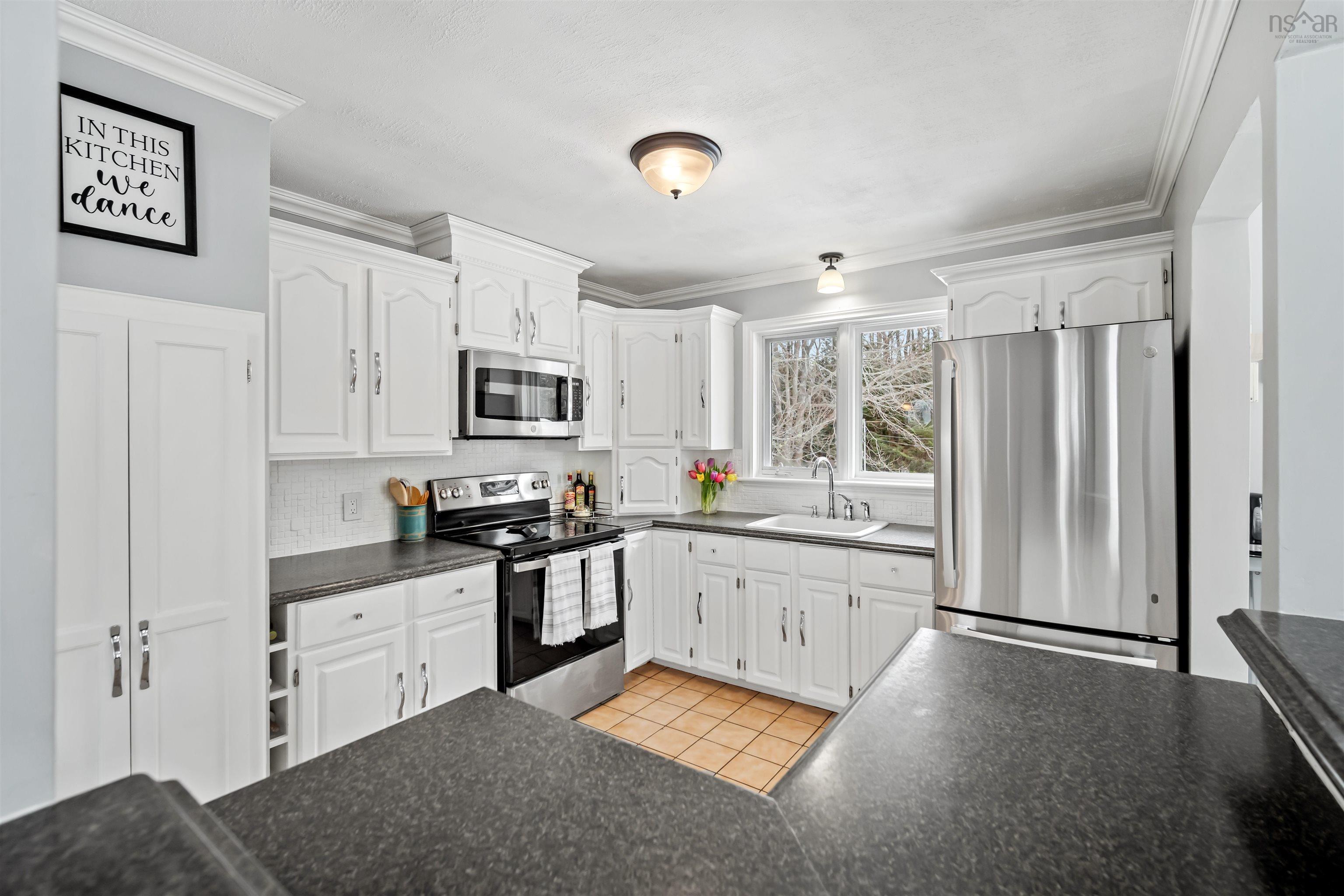 $549,900.00: 37 Mahar Drive, Shad Bay