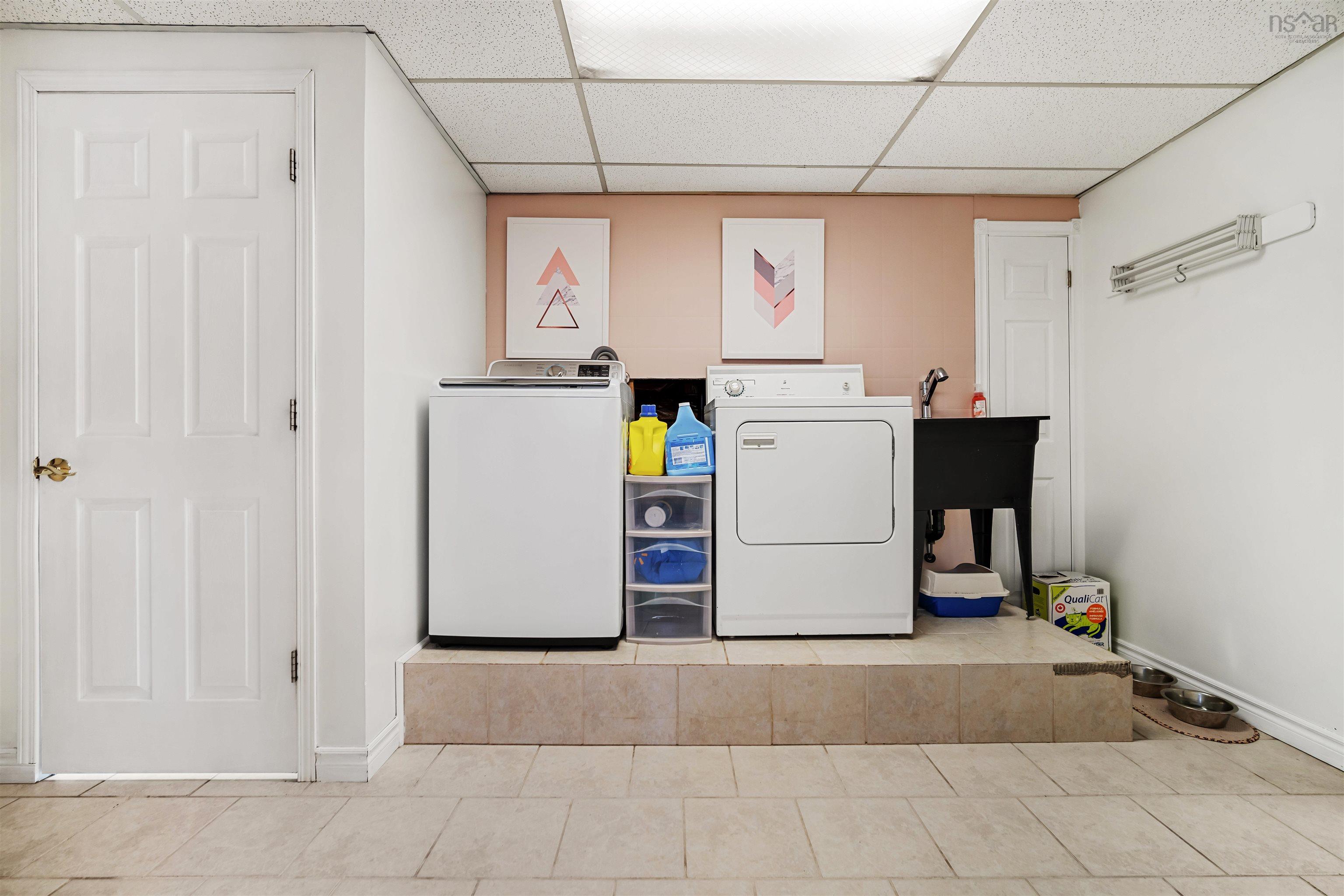 $549,900.00: 37 Mahar Drive, Shad Bay