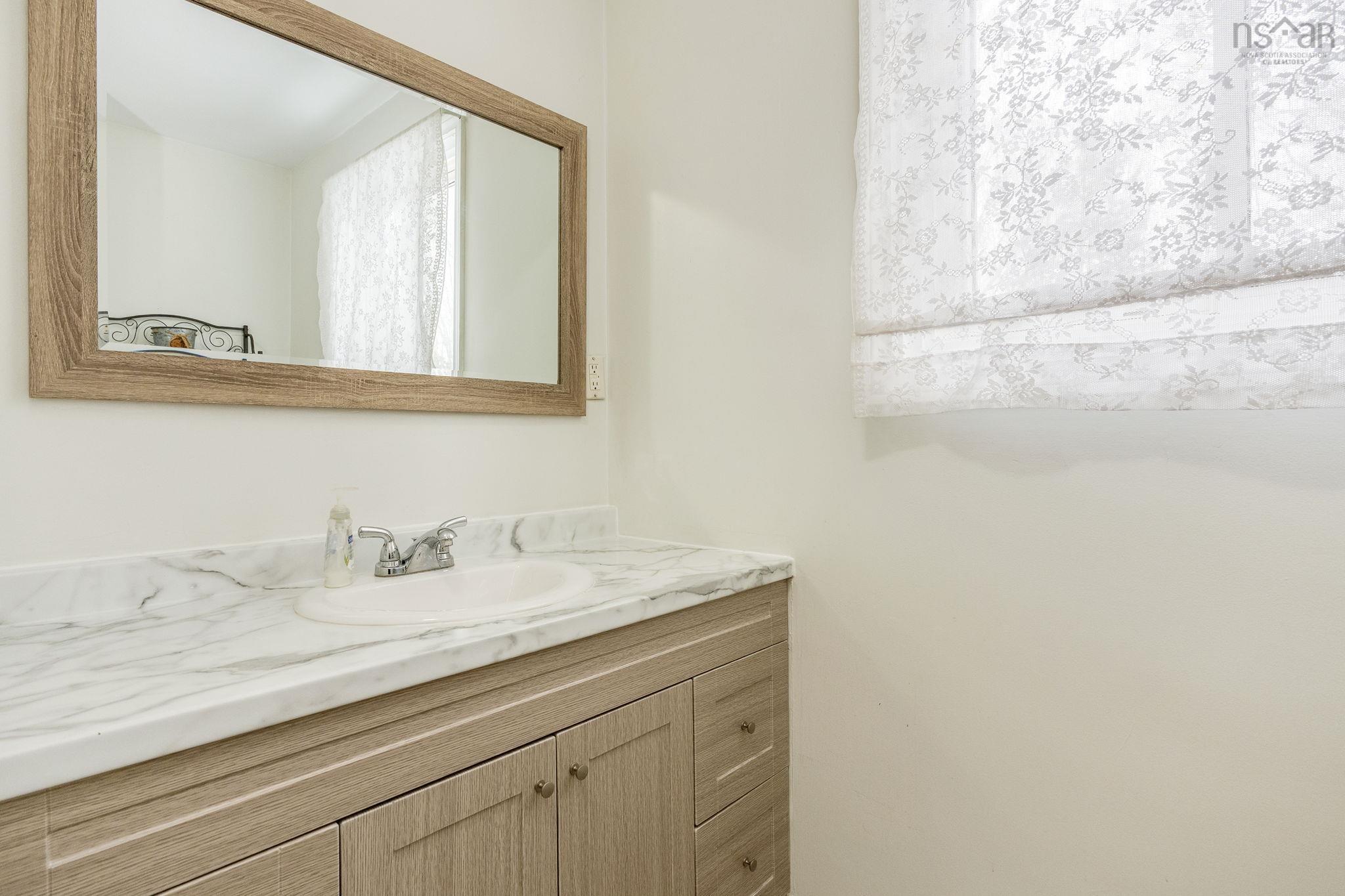 $499,000.00: 405 Stead Street, North Kentville