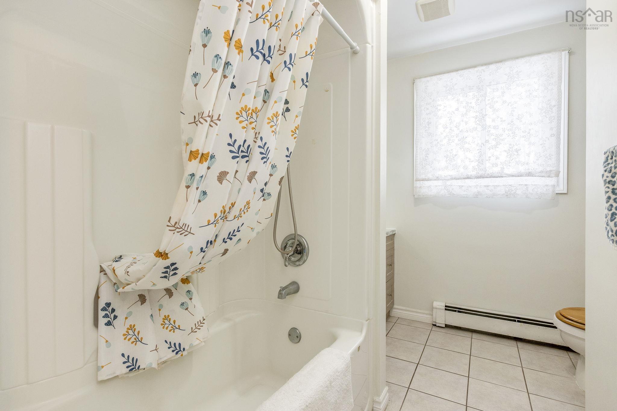 $499,000.00: 405 Stead Street, North Kentville