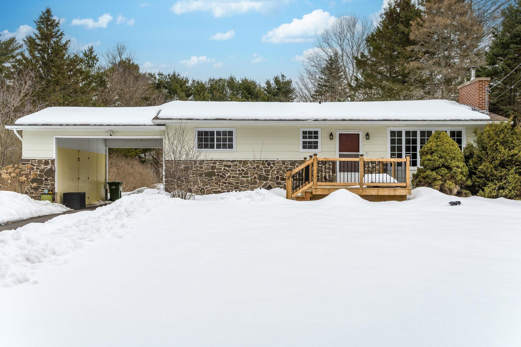 $349,900.00: 18 Cook Avenue, Wilmot