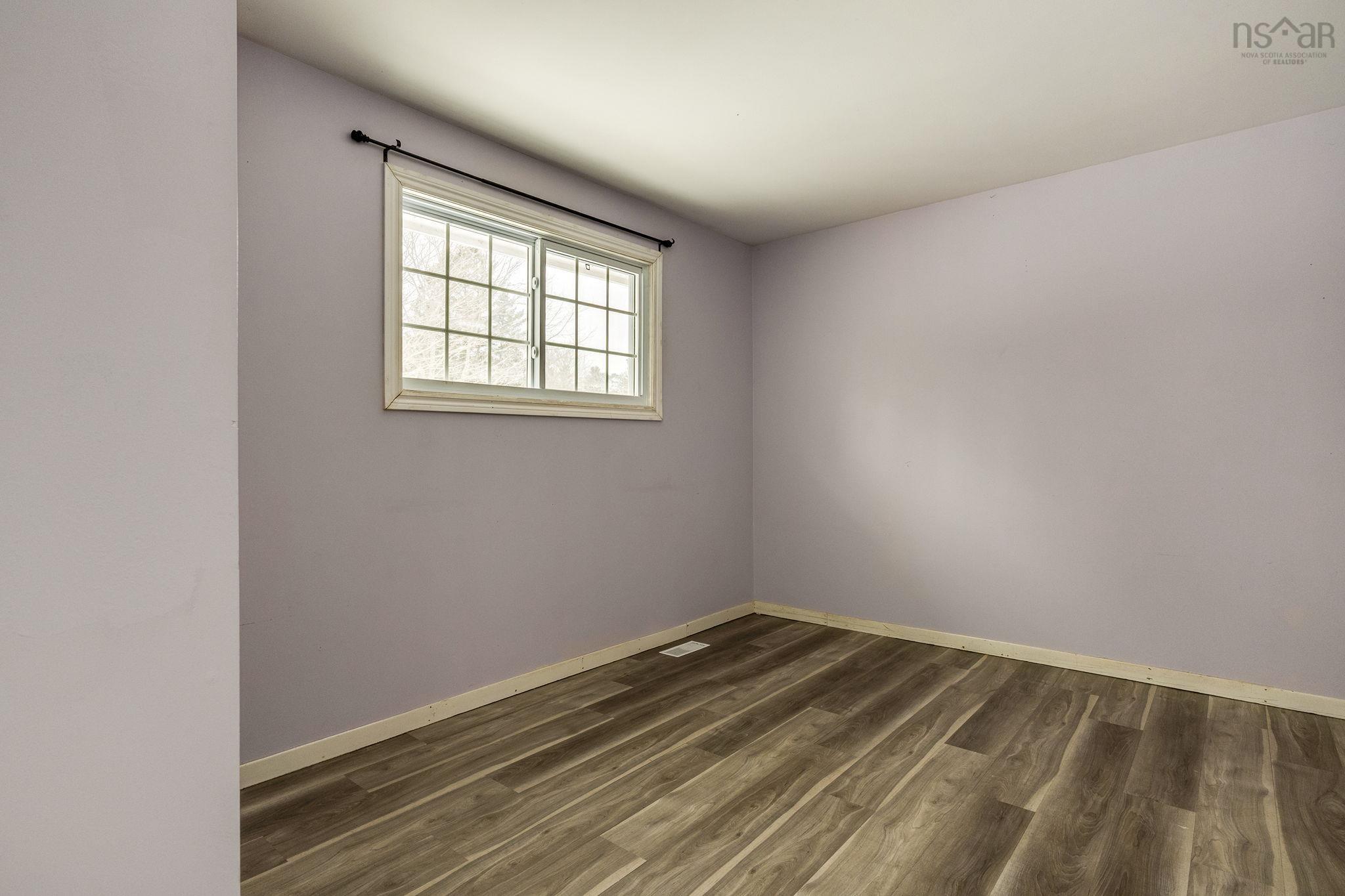 $349,900.00: 18 Cook Avenue, Wilmot