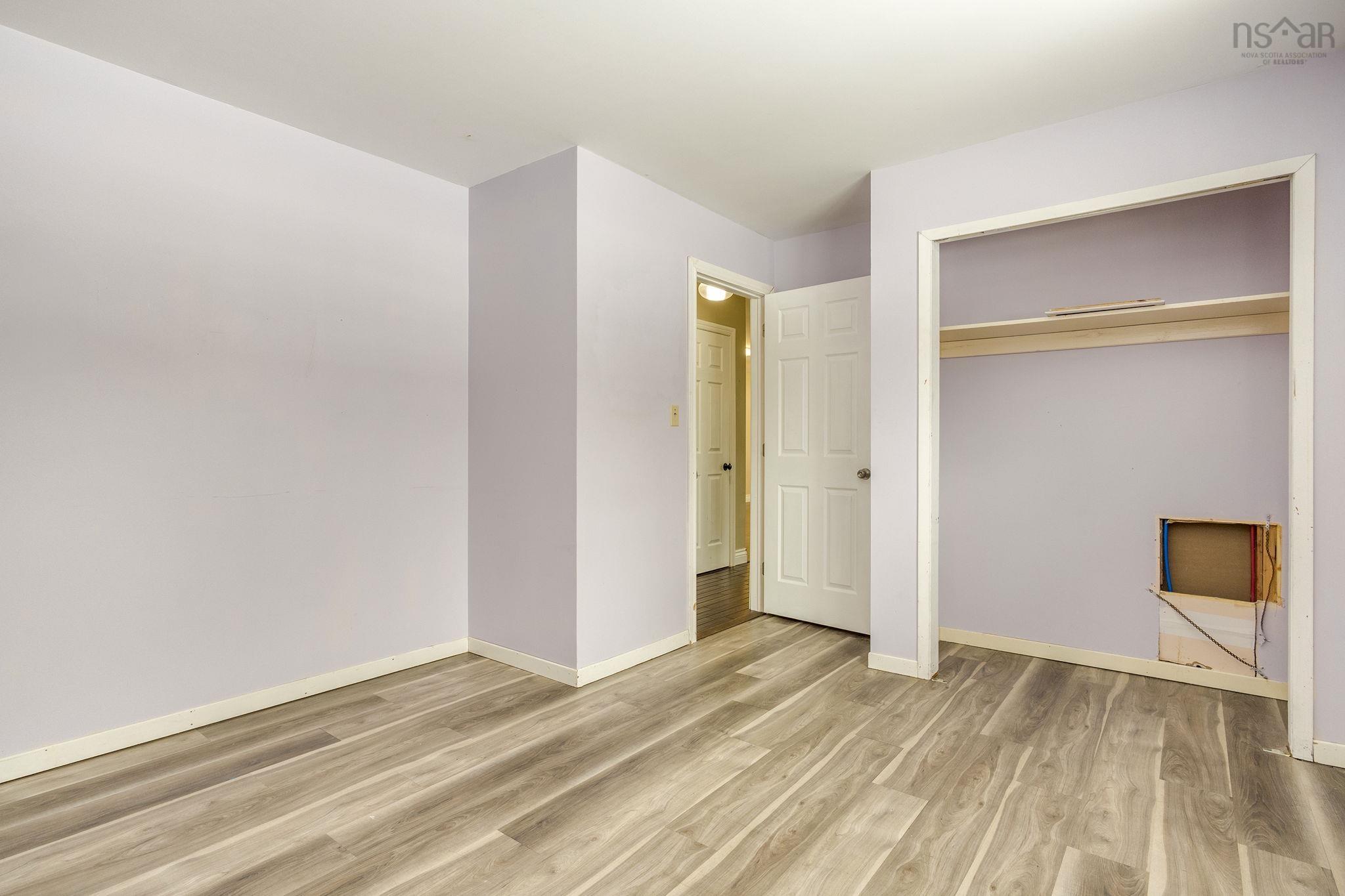 $349,900.00: 18 Cook Avenue, Wilmot