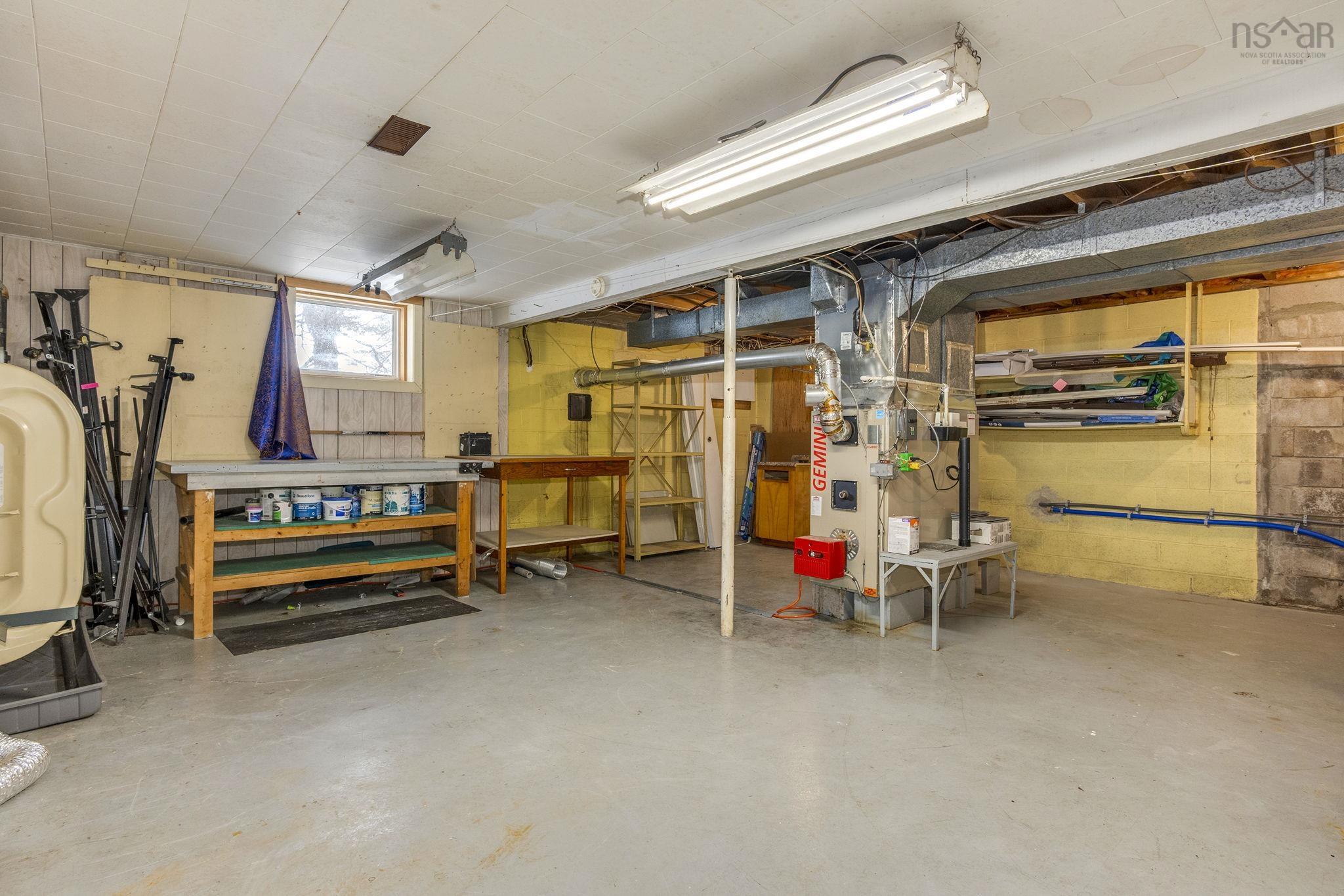 $349,900.00: 18 Cook Avenue, Wilmot