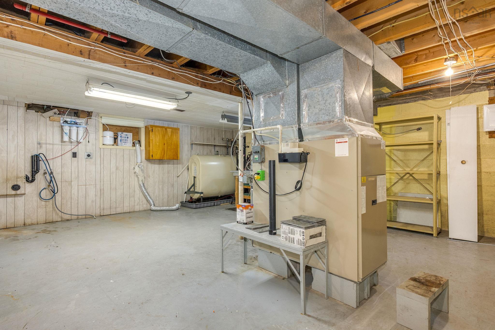 $349,900.00: 18 Cook Avenue, Wilmot