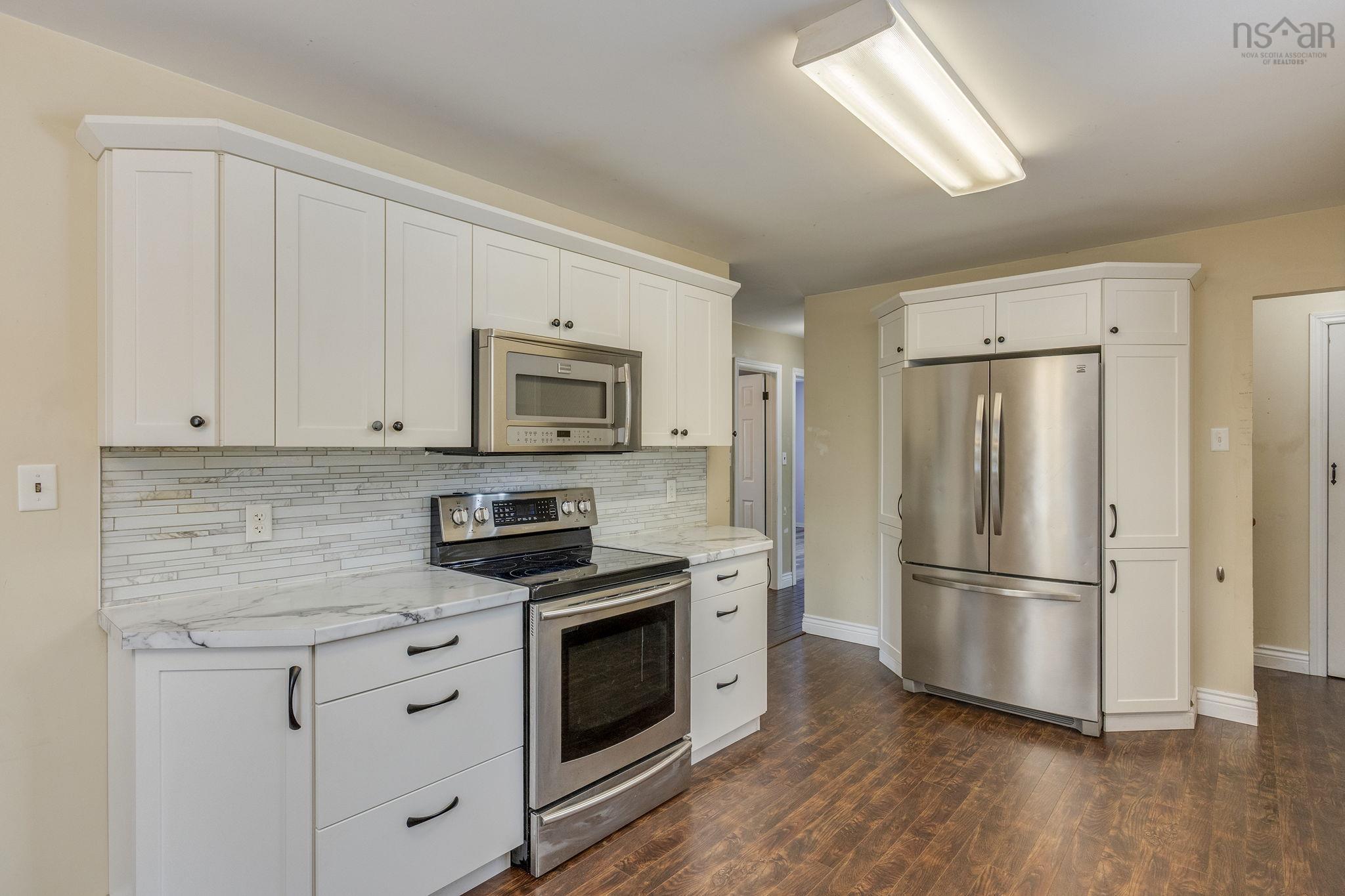 $349,900.00: 18 Cook Avenue, Wilmot