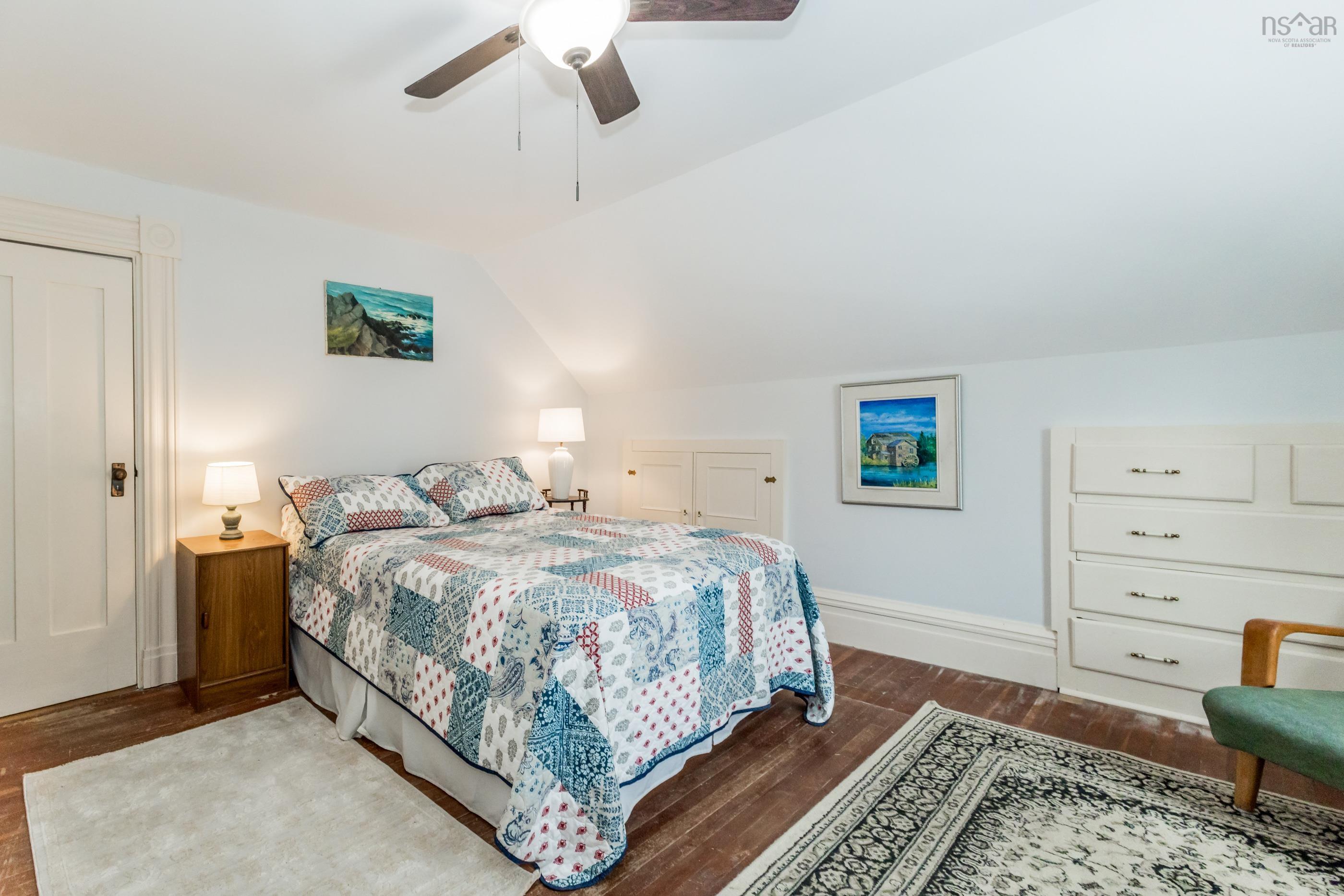 $524,900.00: 1665 Highway 362, Victoria Vale