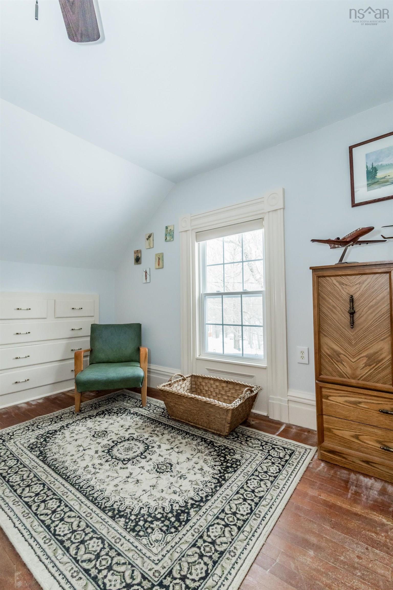 $524,900.00: 1665 Highway 362, Victoria Vale