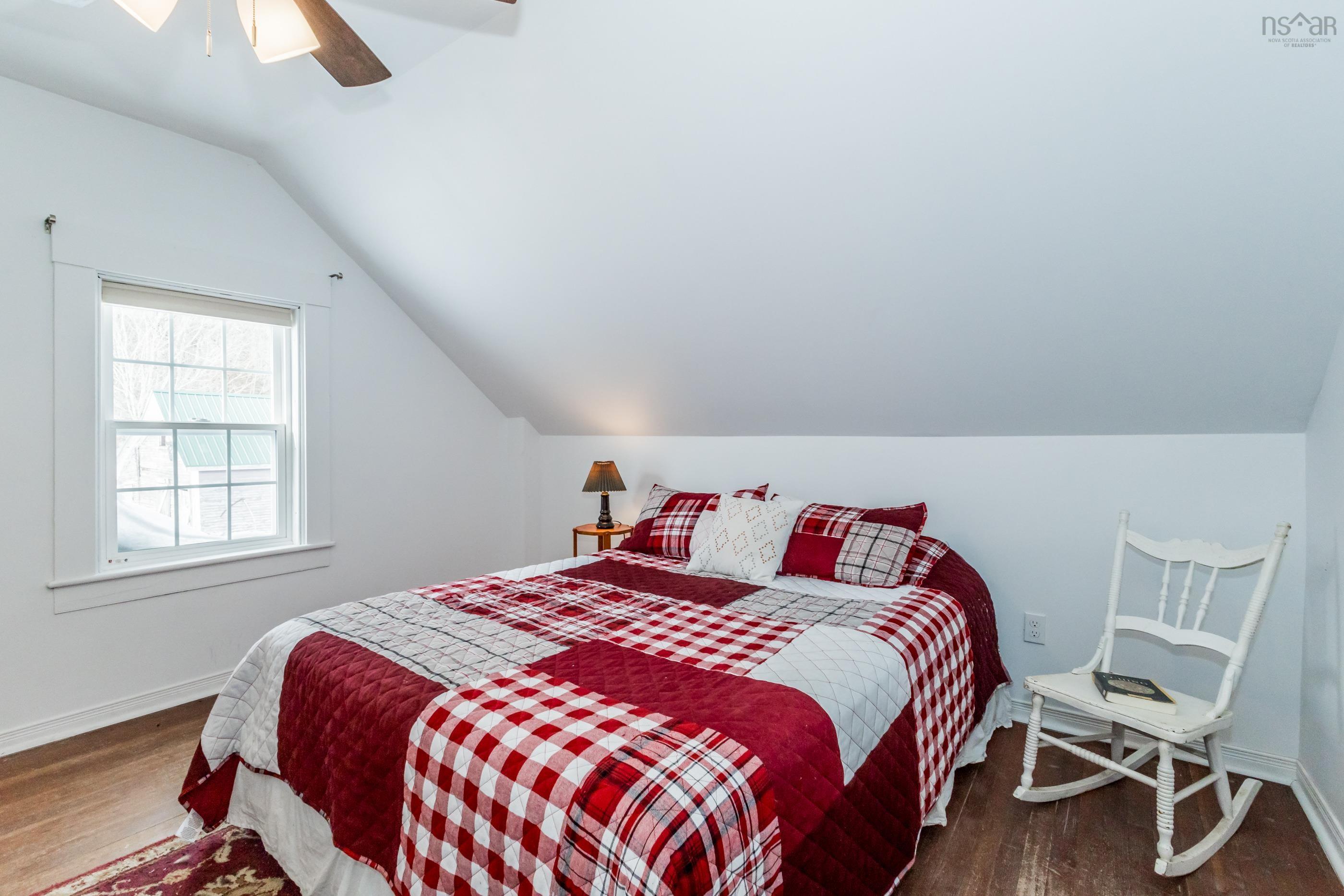 $524,900.00: 1665 Highway 362, Victoria Vale