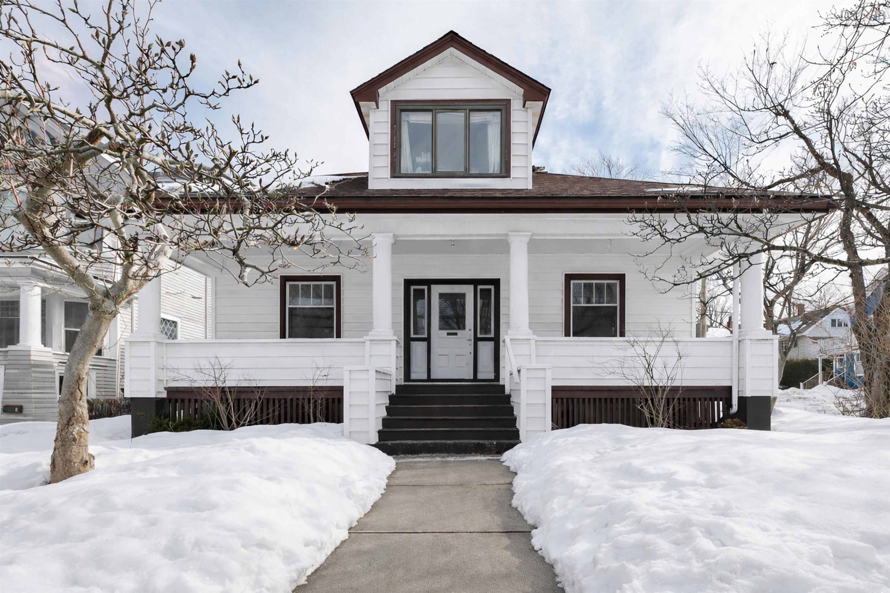 1645 Oxford Street, Halifax, NS (MLS® 202604064) | Halifax Real Estate | RE/MAX Halifax