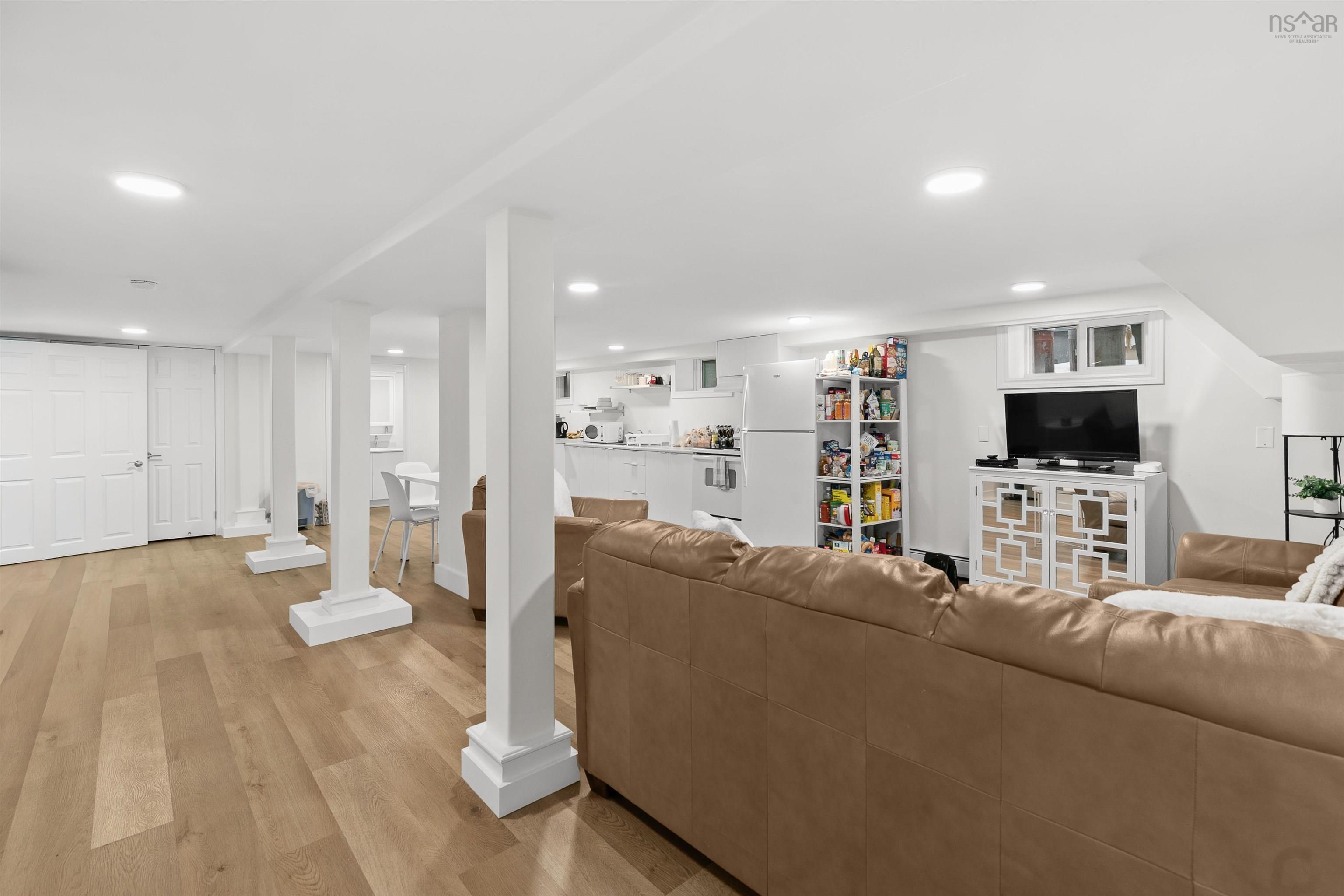 1645 Oxford Street, Halifax, NS (MLS 202604064)