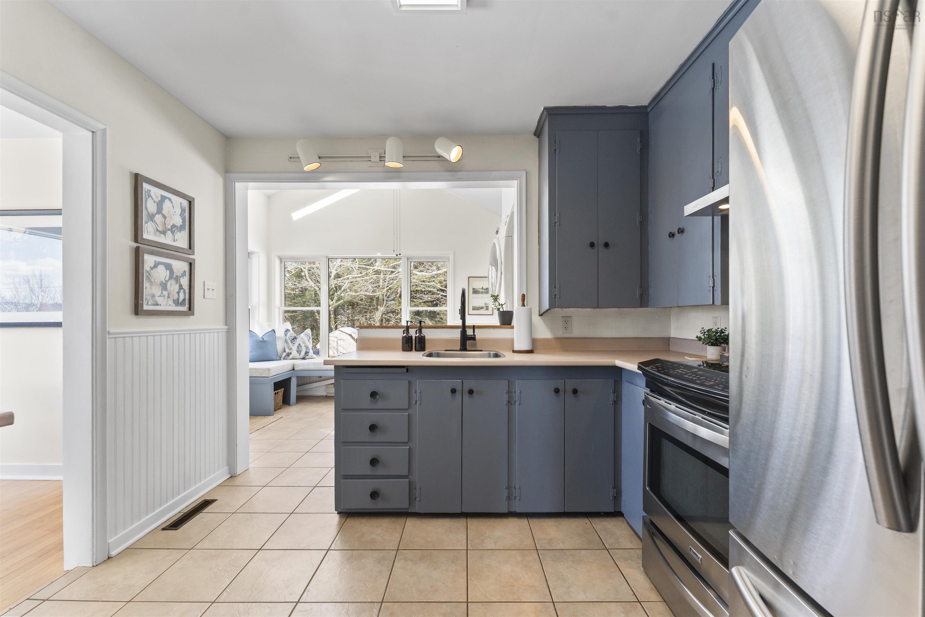 $569,900.00: 61 Helene Avenue, Woodlawn