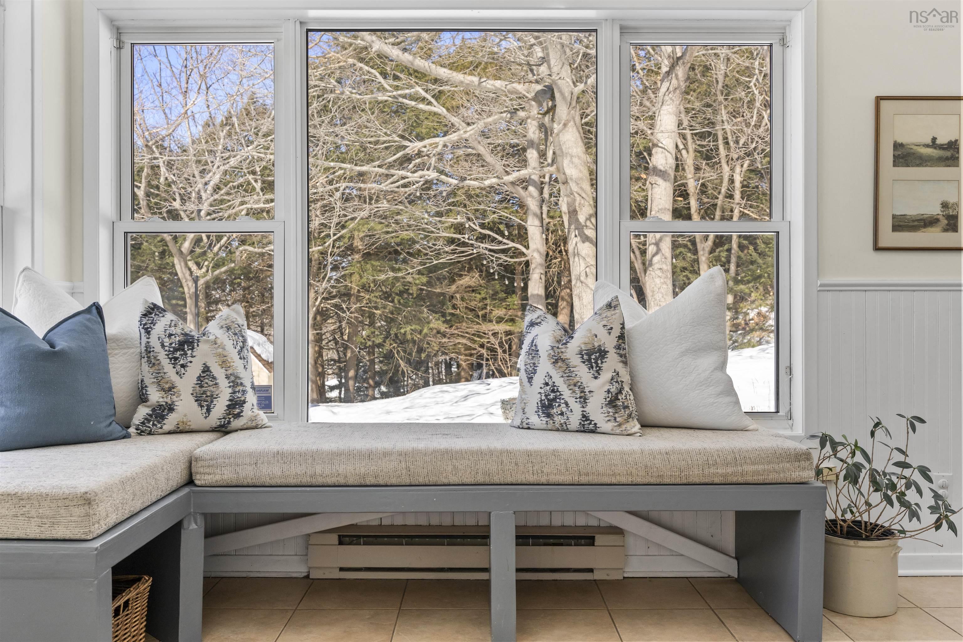 $569,900.00: 61 Helene Avenue, Woodlawn