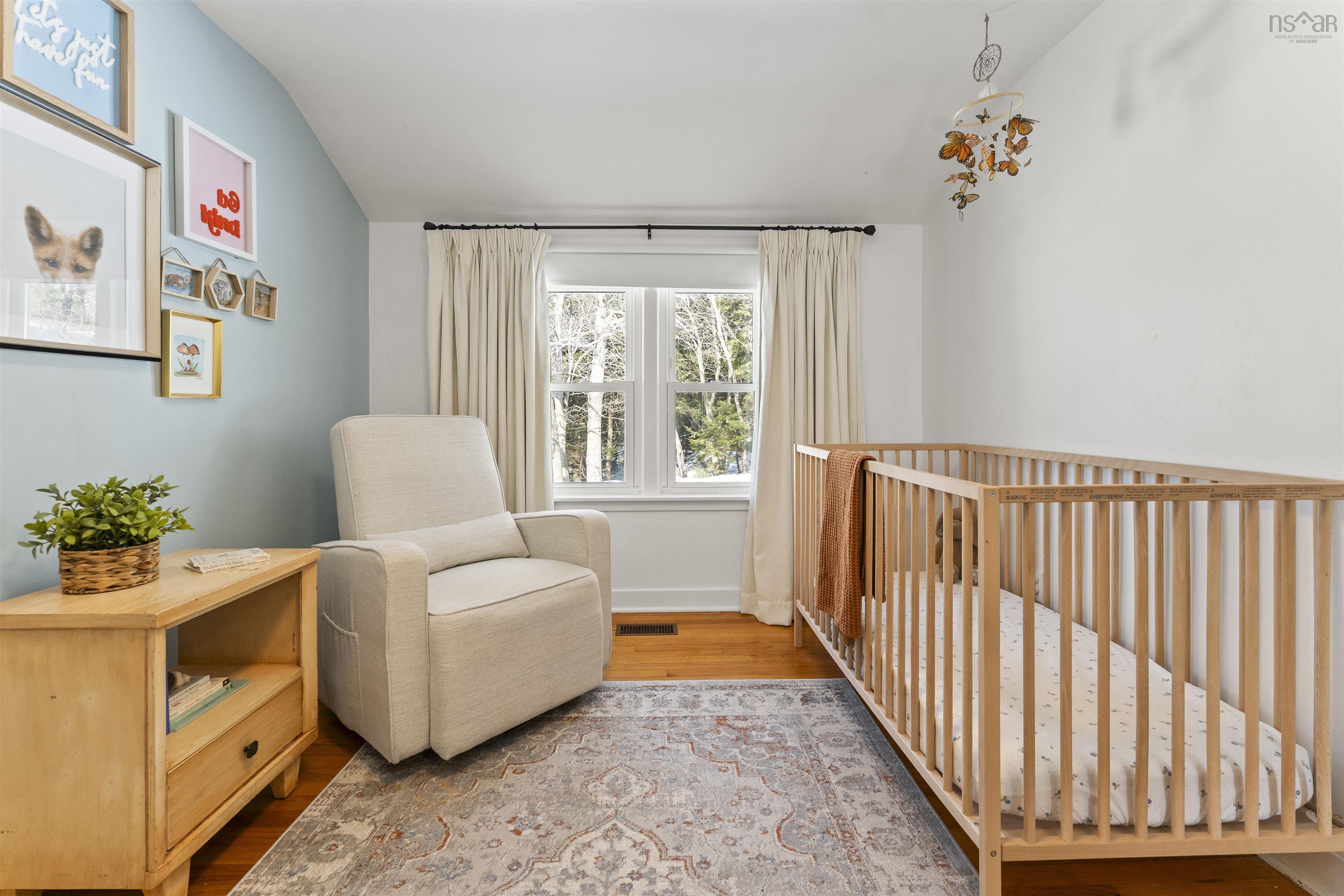 $569,900.00: 61 Helene Avenue, Woodlawn