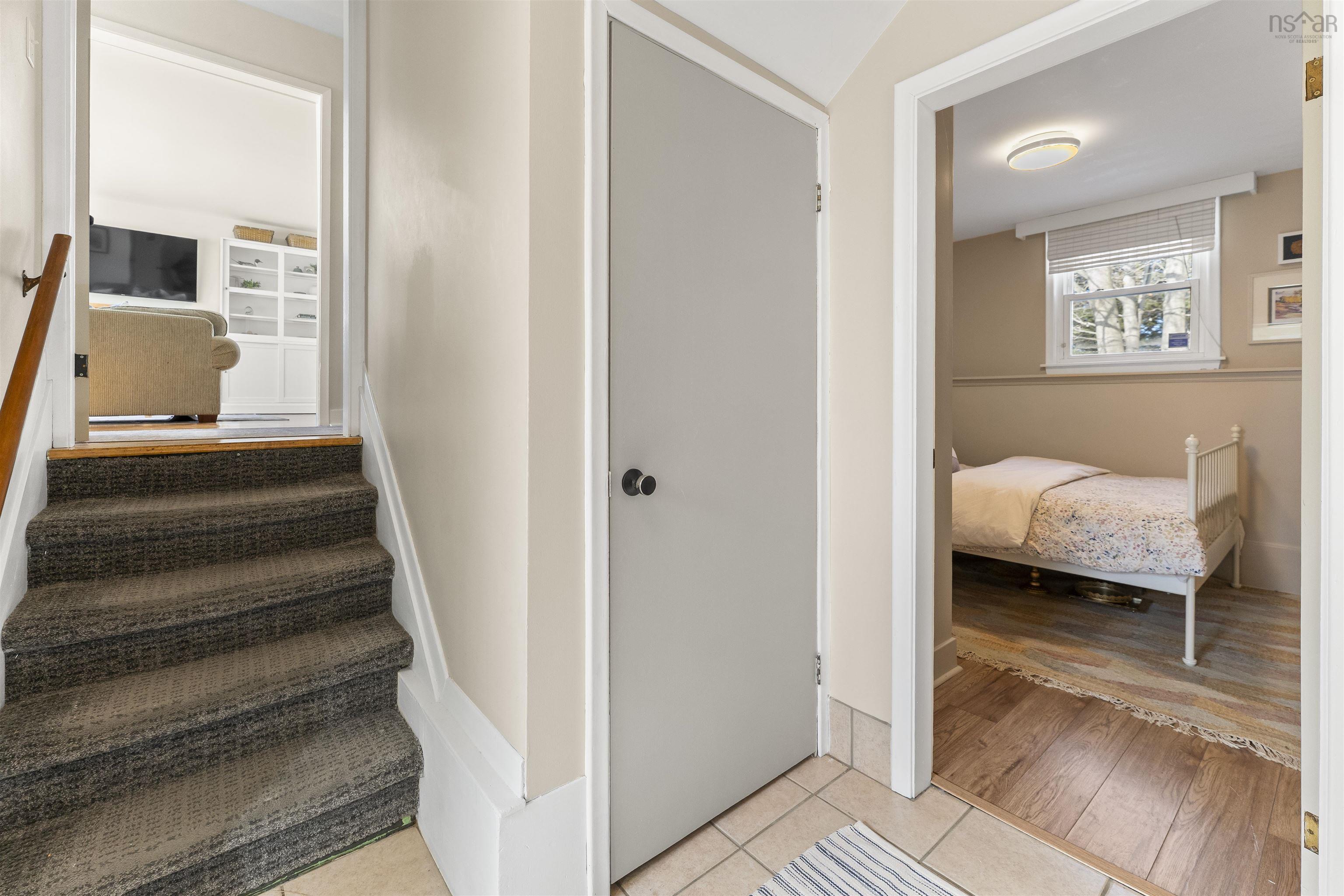 $569,900.00: 61 Helene Avenue, Woodlawn