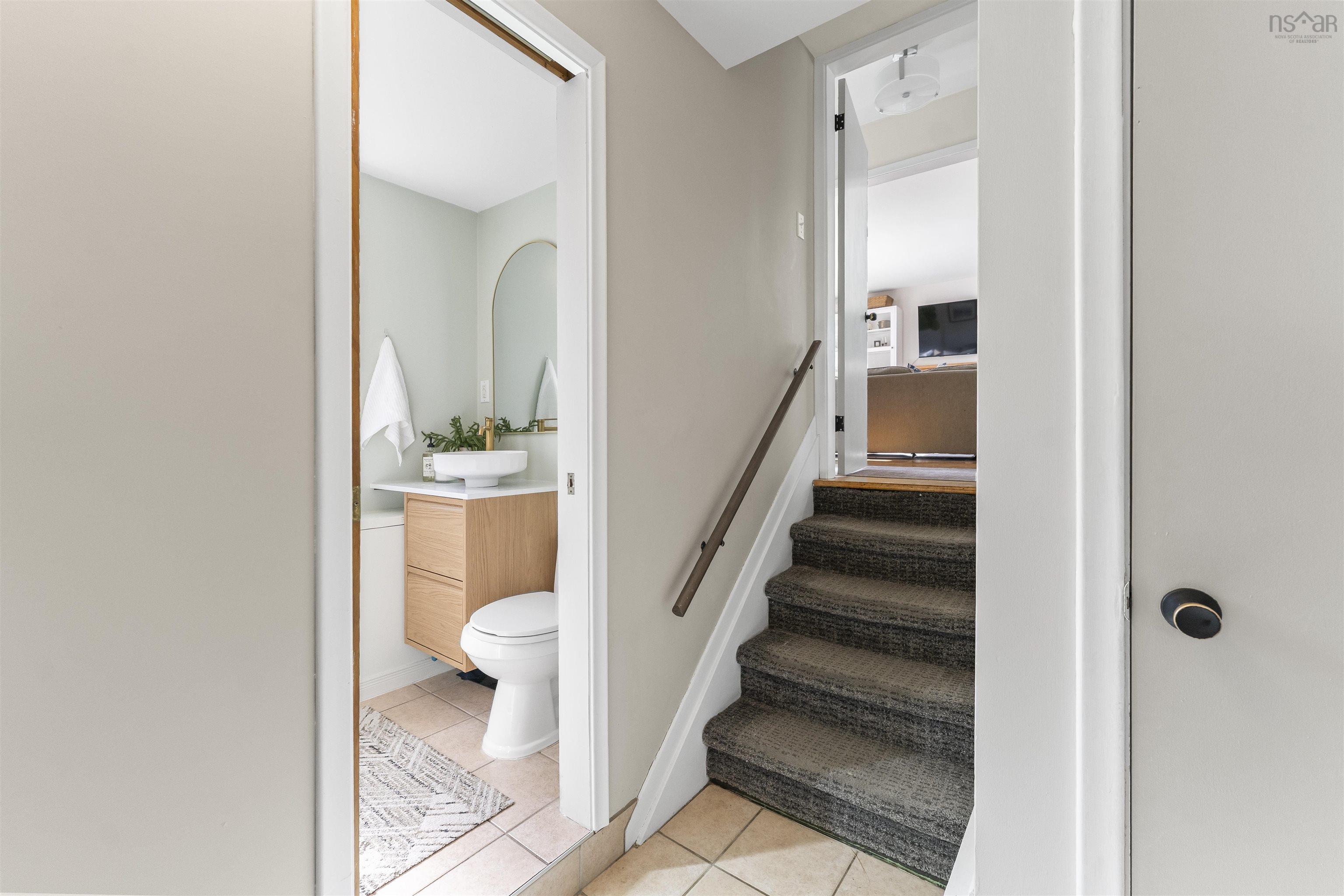 $569,900.00: 61 Helene Avenue, Woodlawn