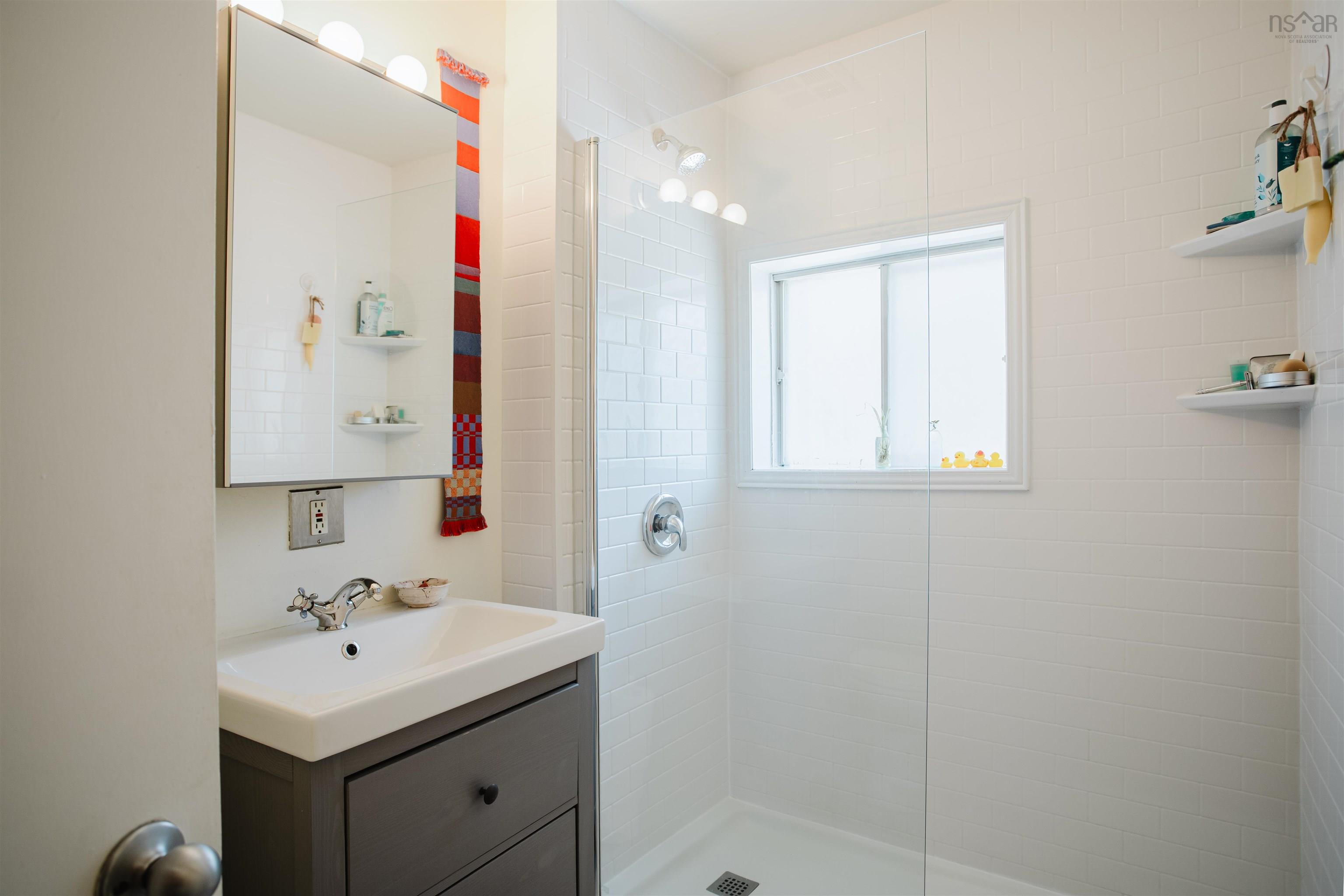 5654 Nora Bernard Street, Halifax, NS (MLS 202604070)