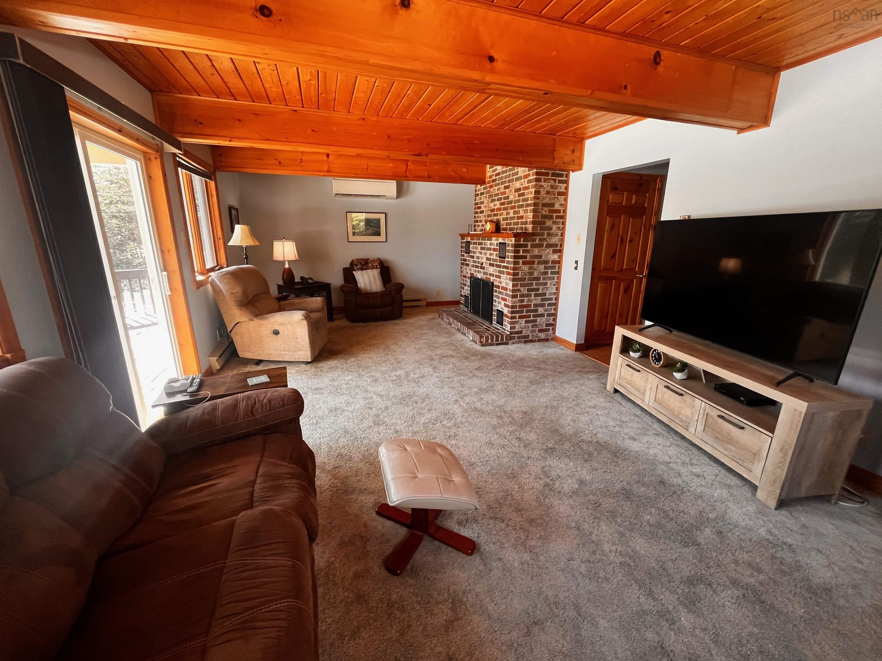$335,000.00: 104 Cameron Road, Sherbrooke