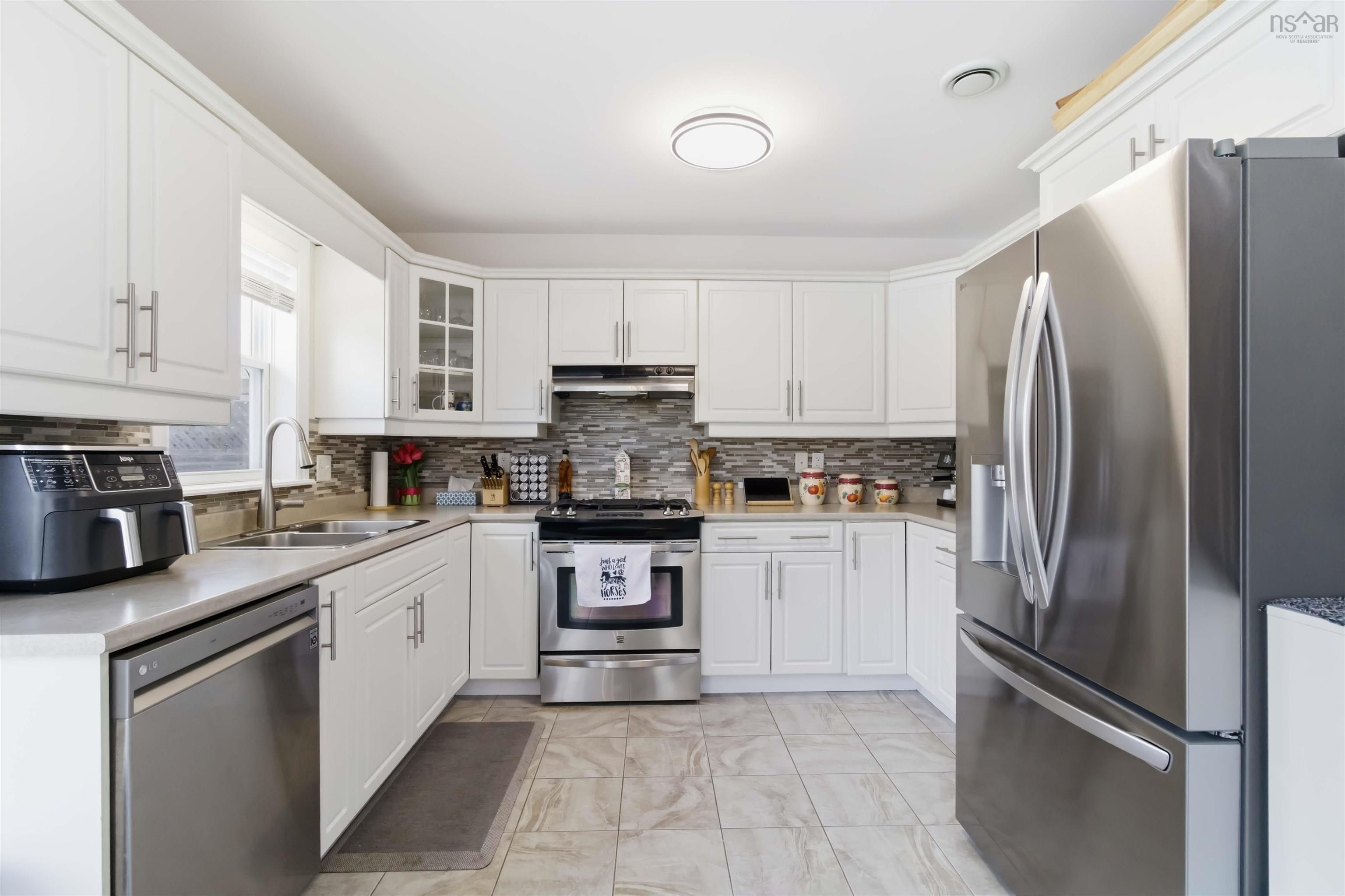 $625,000.00: 44 Morningfield Lane, Dartmouth