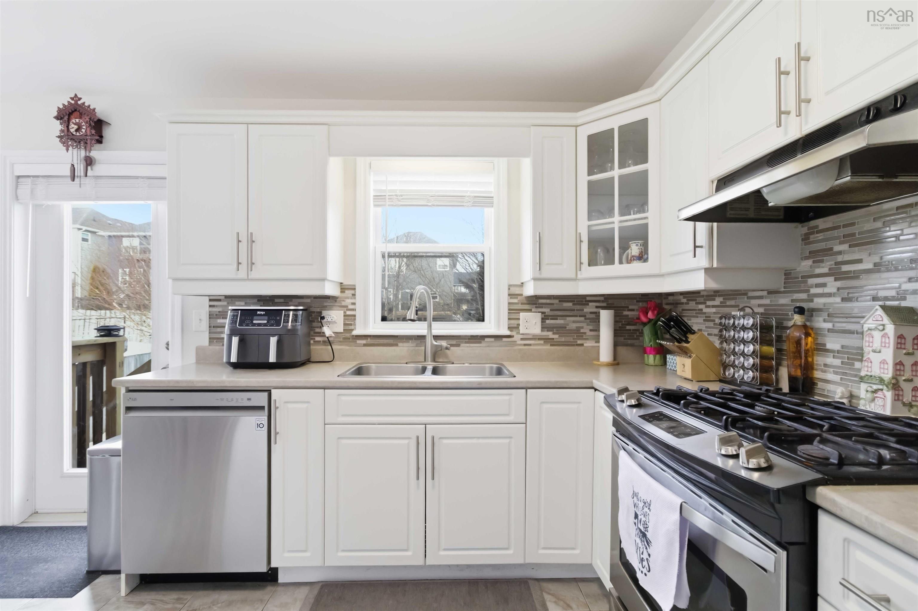 $625,000.00: 44 Morningfield Lane, Dartmouth