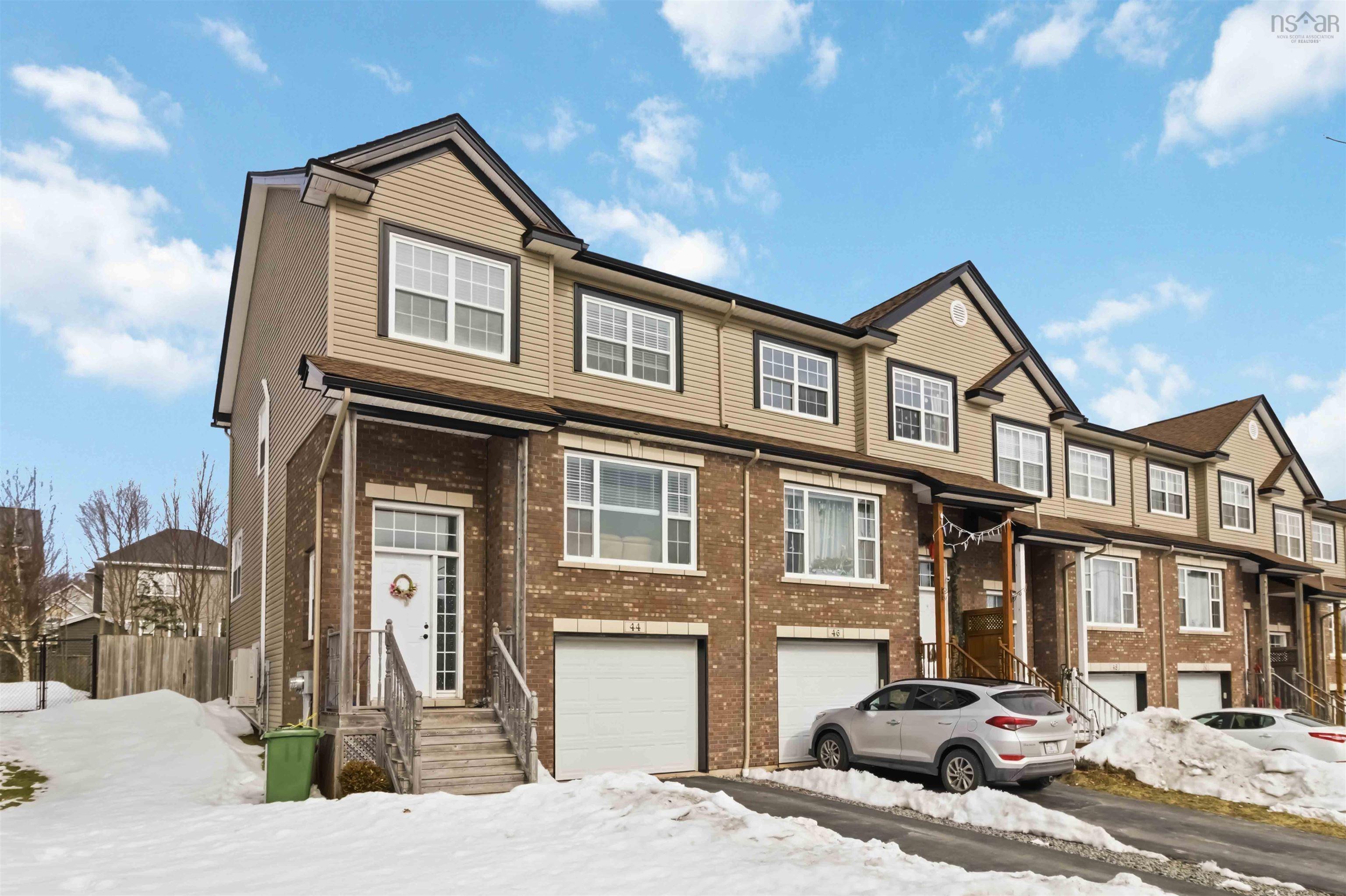 $625,000.00: 44 Morningfield Lane, Dartmouth