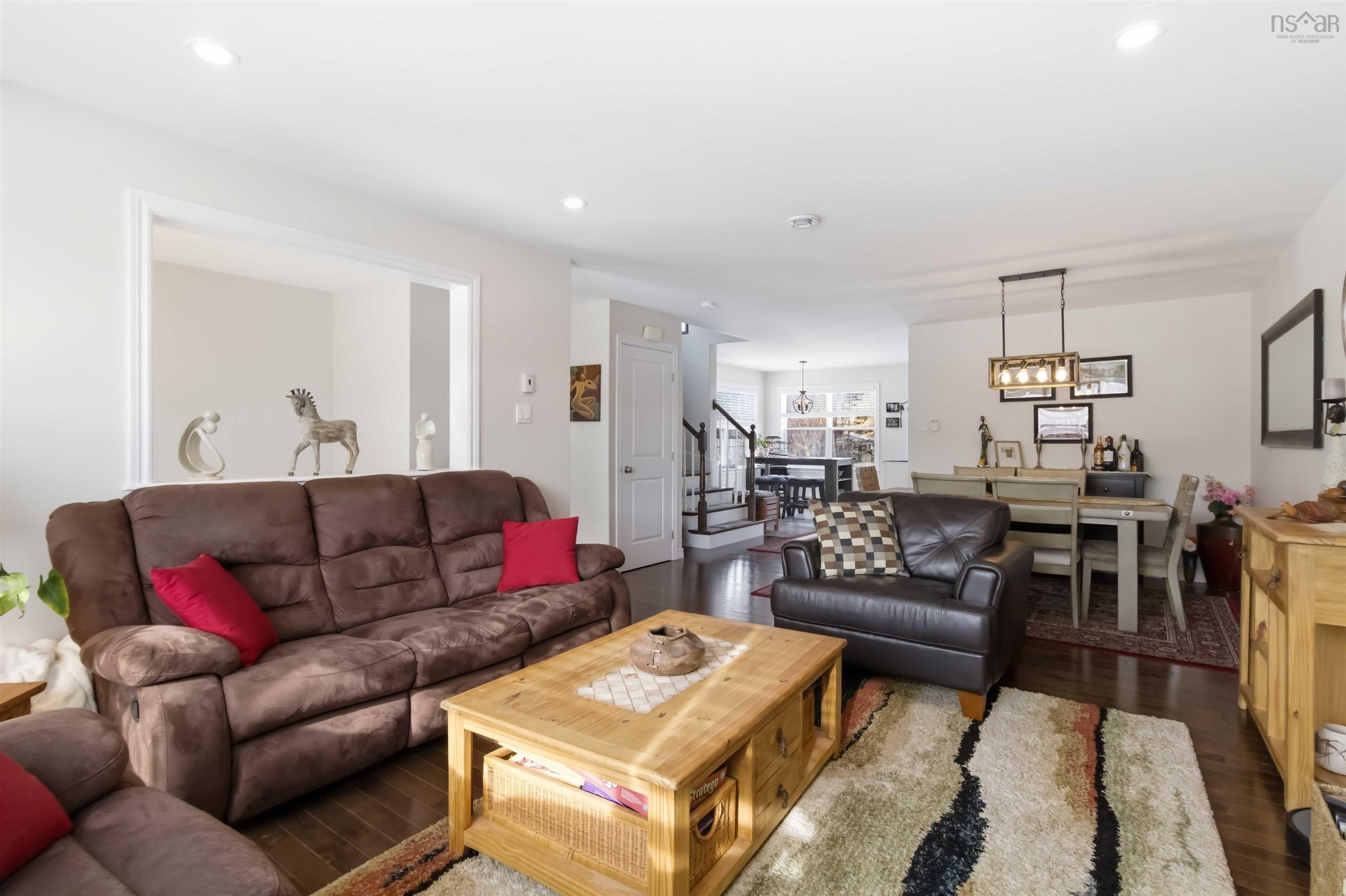 $625,000.00: 44 Morningfield Lane, Dartmouth