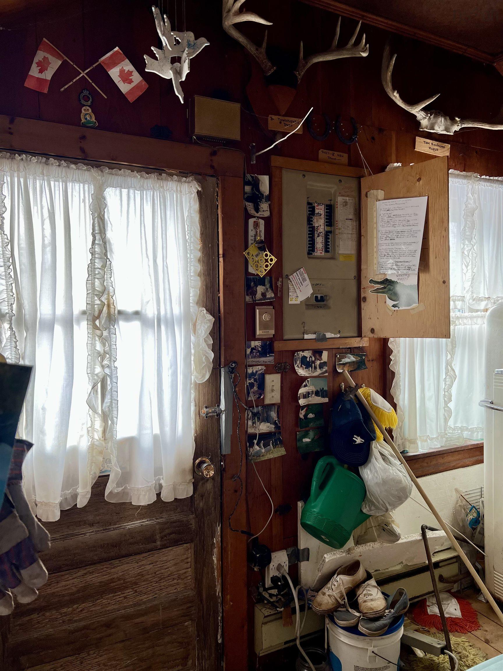 $375,000.00: 647 East Green Harbour, East Green Harbour